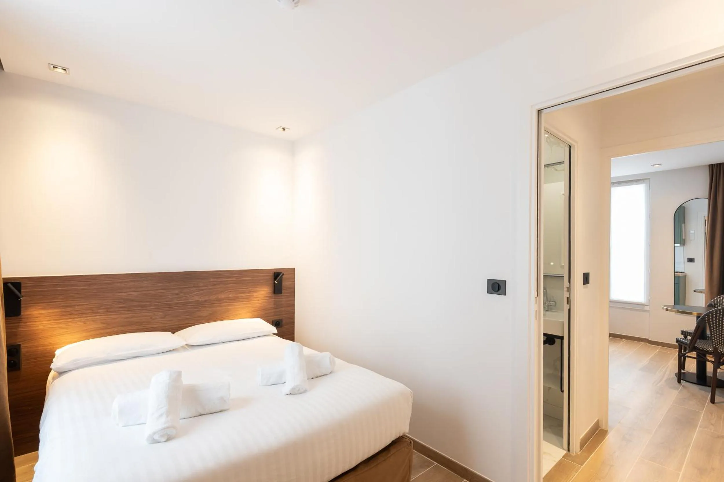 Les Suites Tour Eiffel