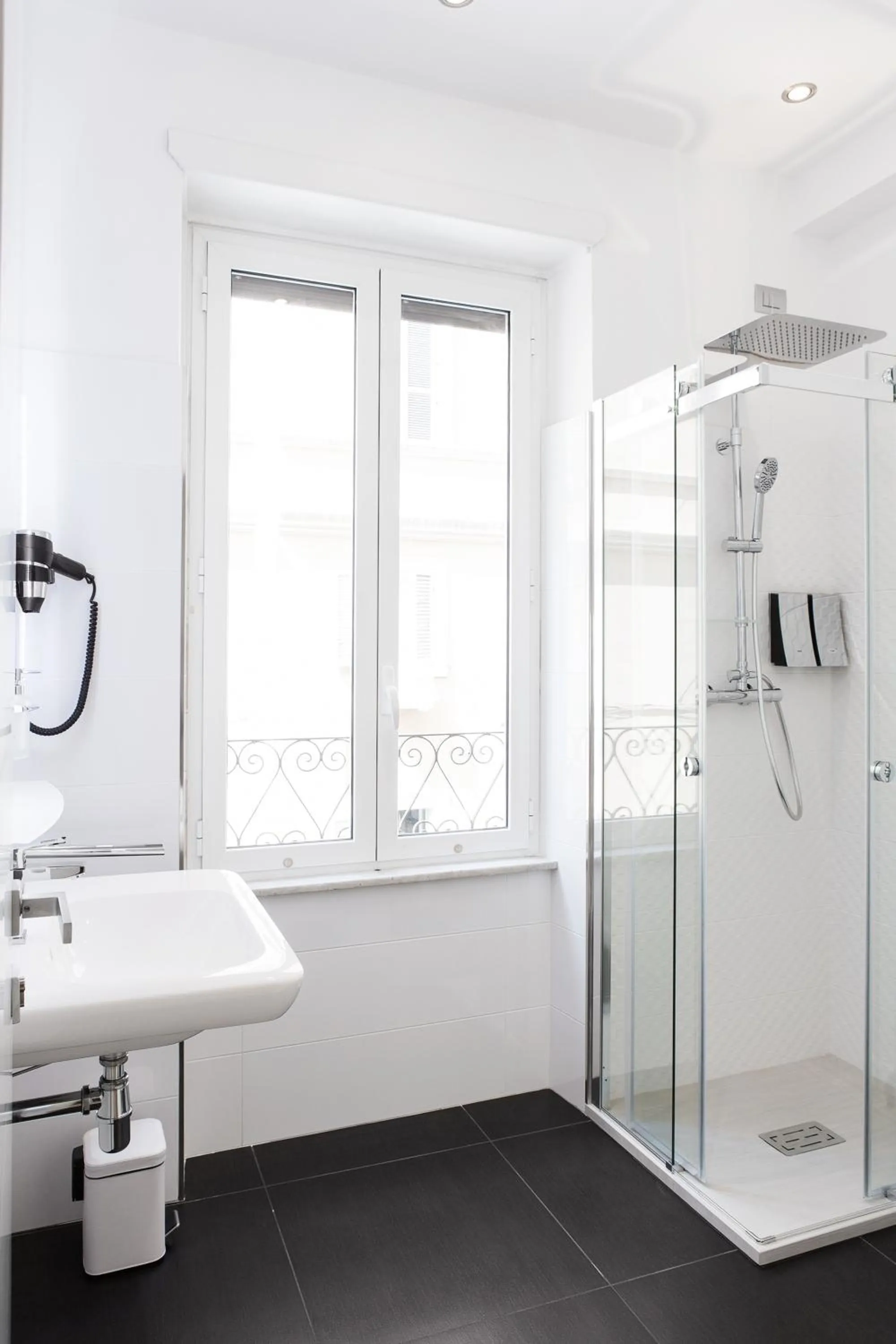 Bathroom in Vatican Grand Suite