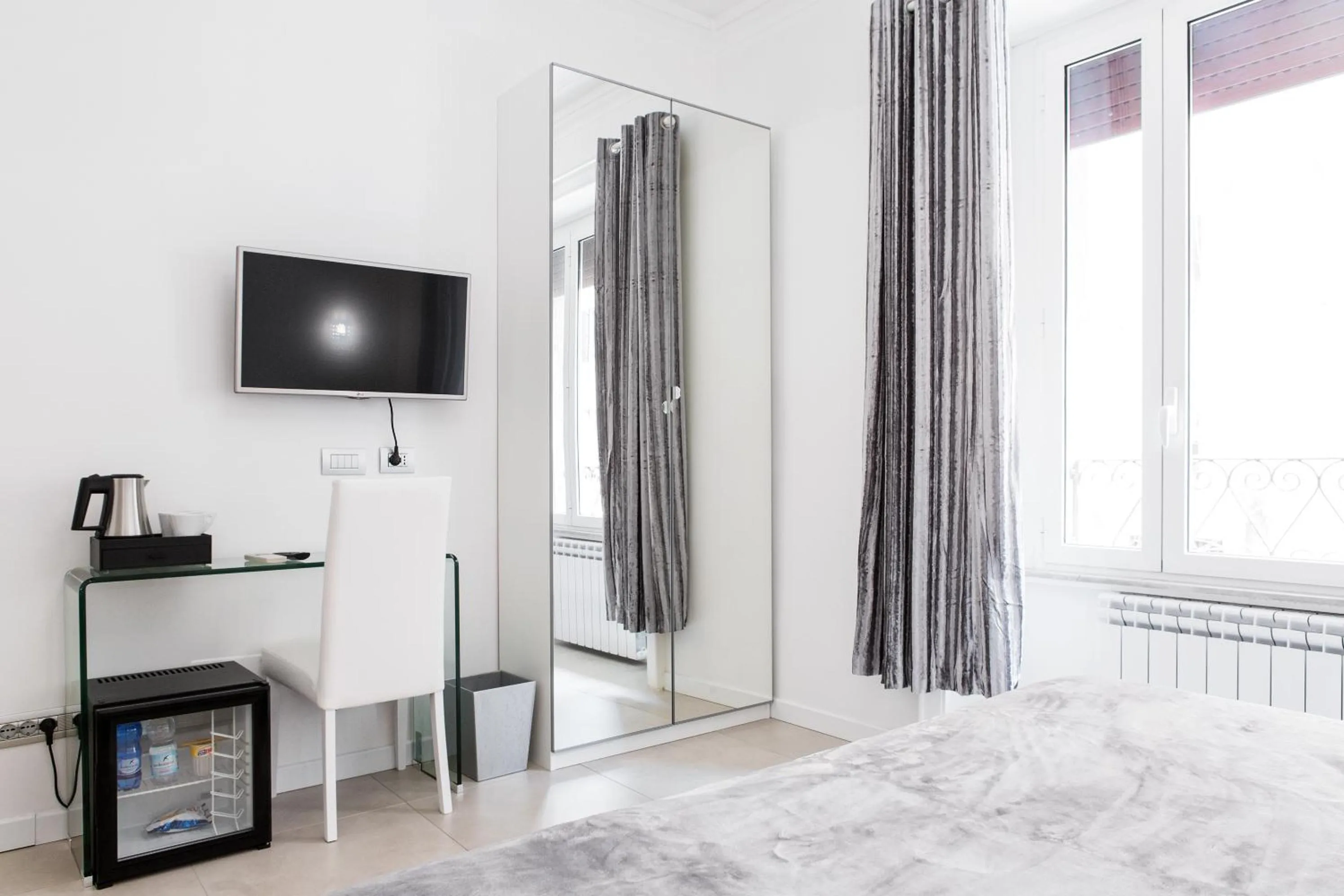 TV and multimedia, Bed in Vatican Grand Suite