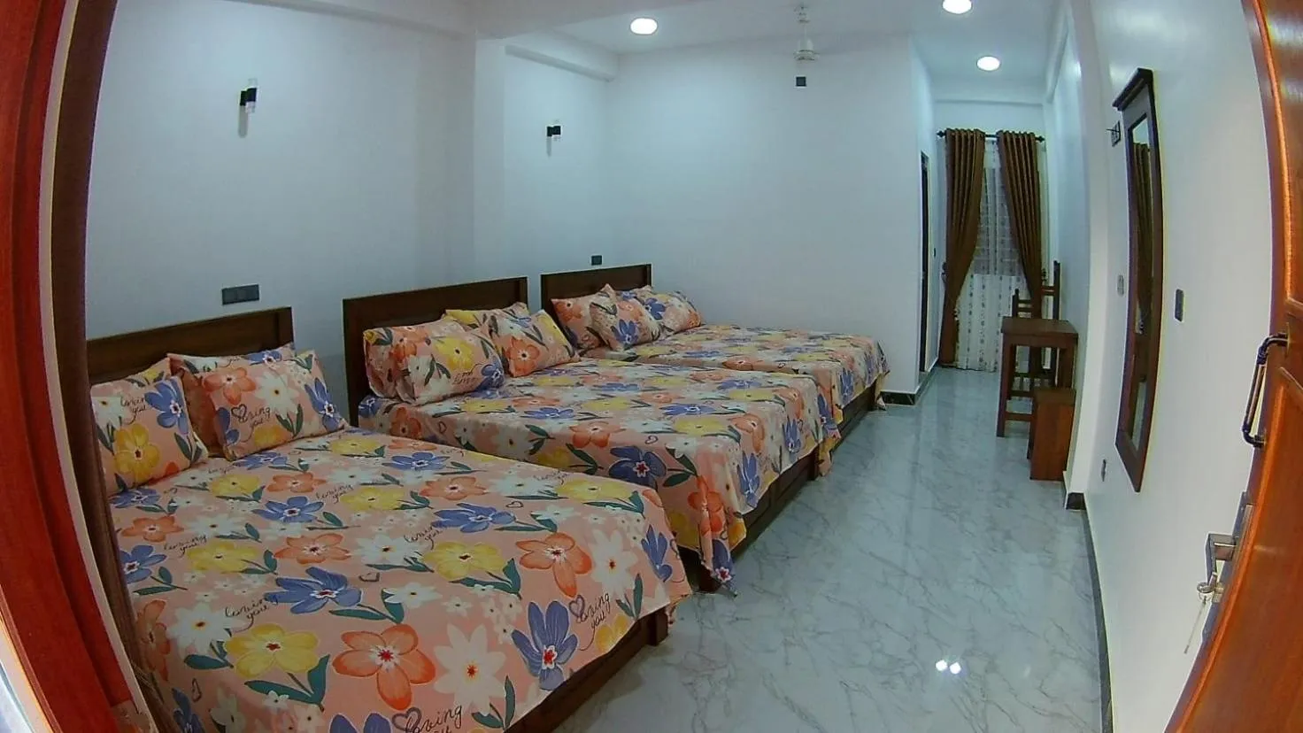 Bed in Sea Zone Hotel Nilaveli