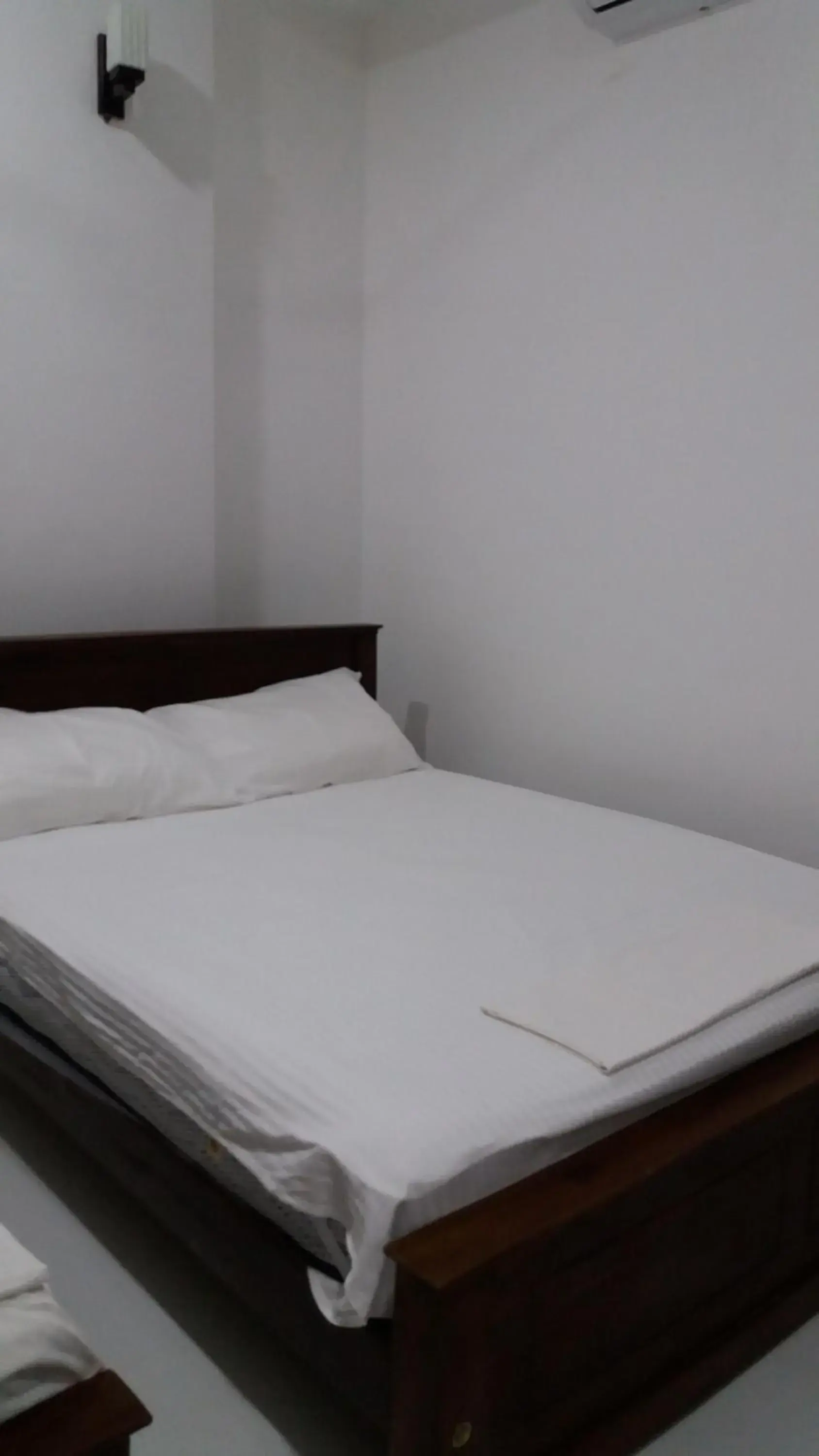 Double Room with Balcony - single occupancy in Sea Zone Hotel Nilaveli Double Room with Balcony - single occupancy in Sea Zone Hotel Nilaveli