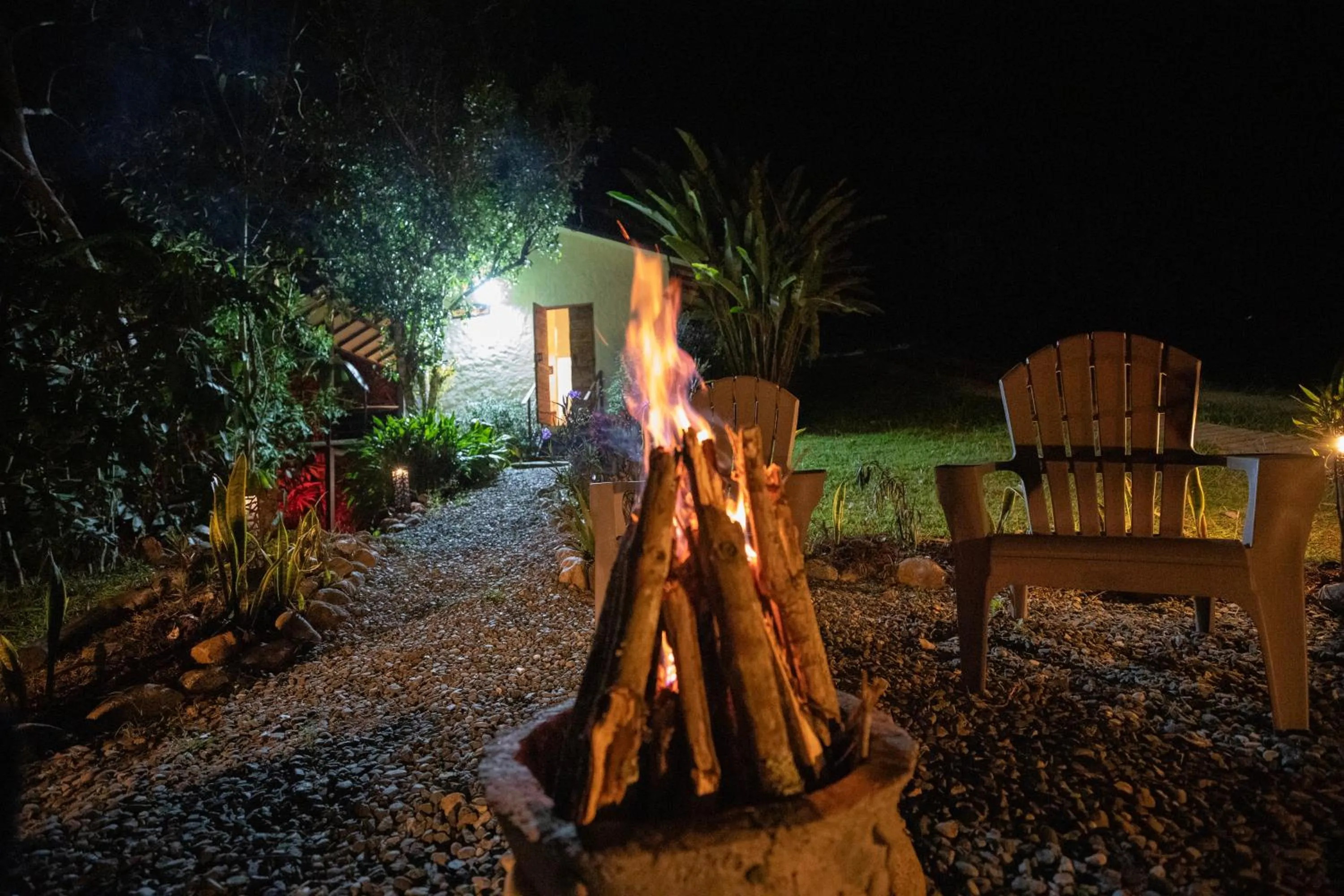 Night in Roots Eco House