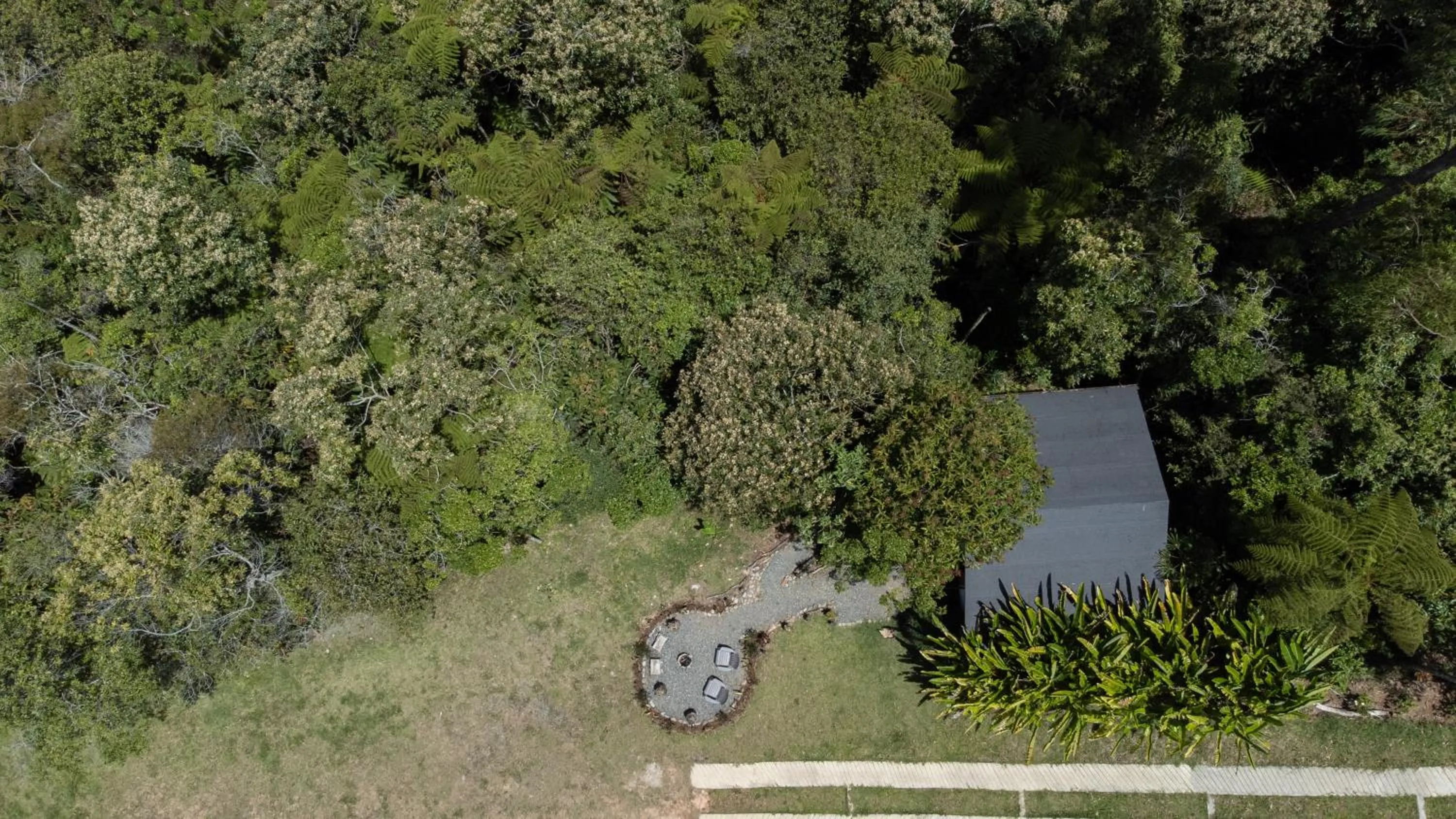 Bird's eye view in Roots Eco House