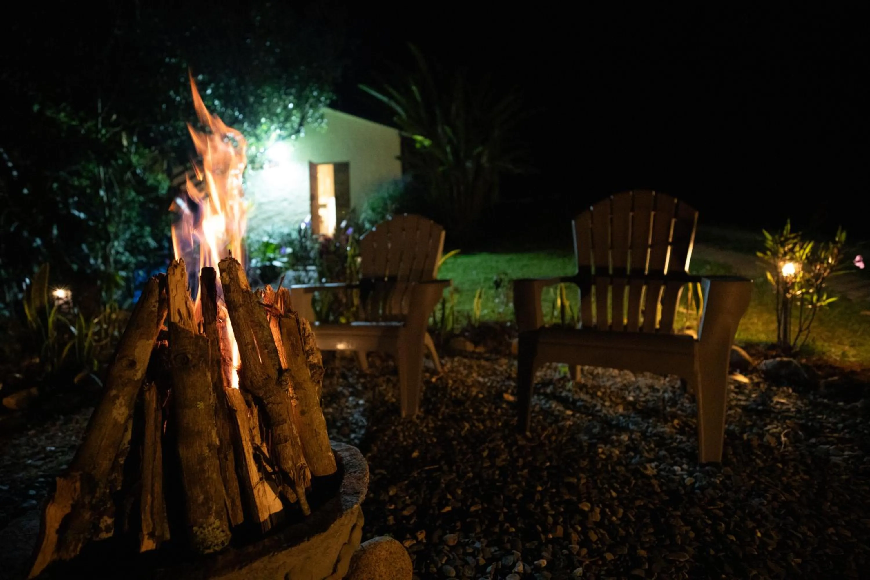 Night in Roots Eco House