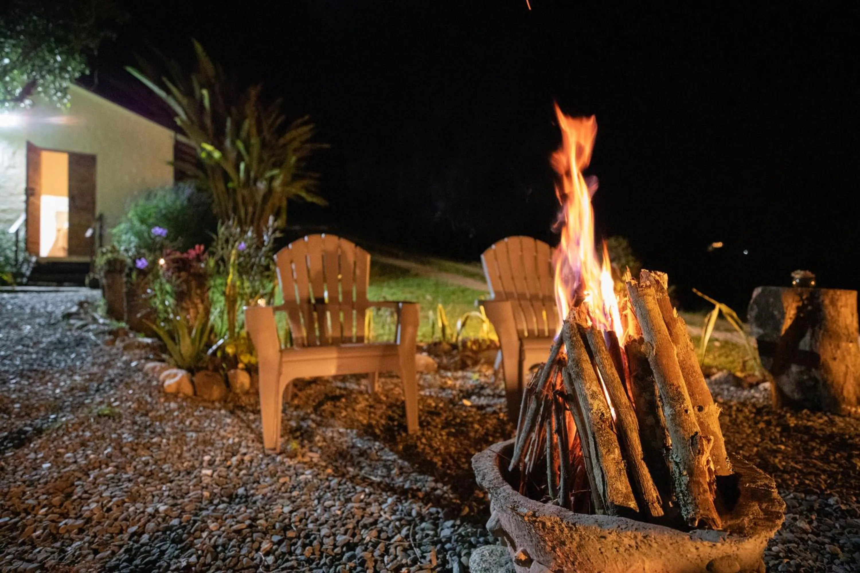Night in Roots Eco House