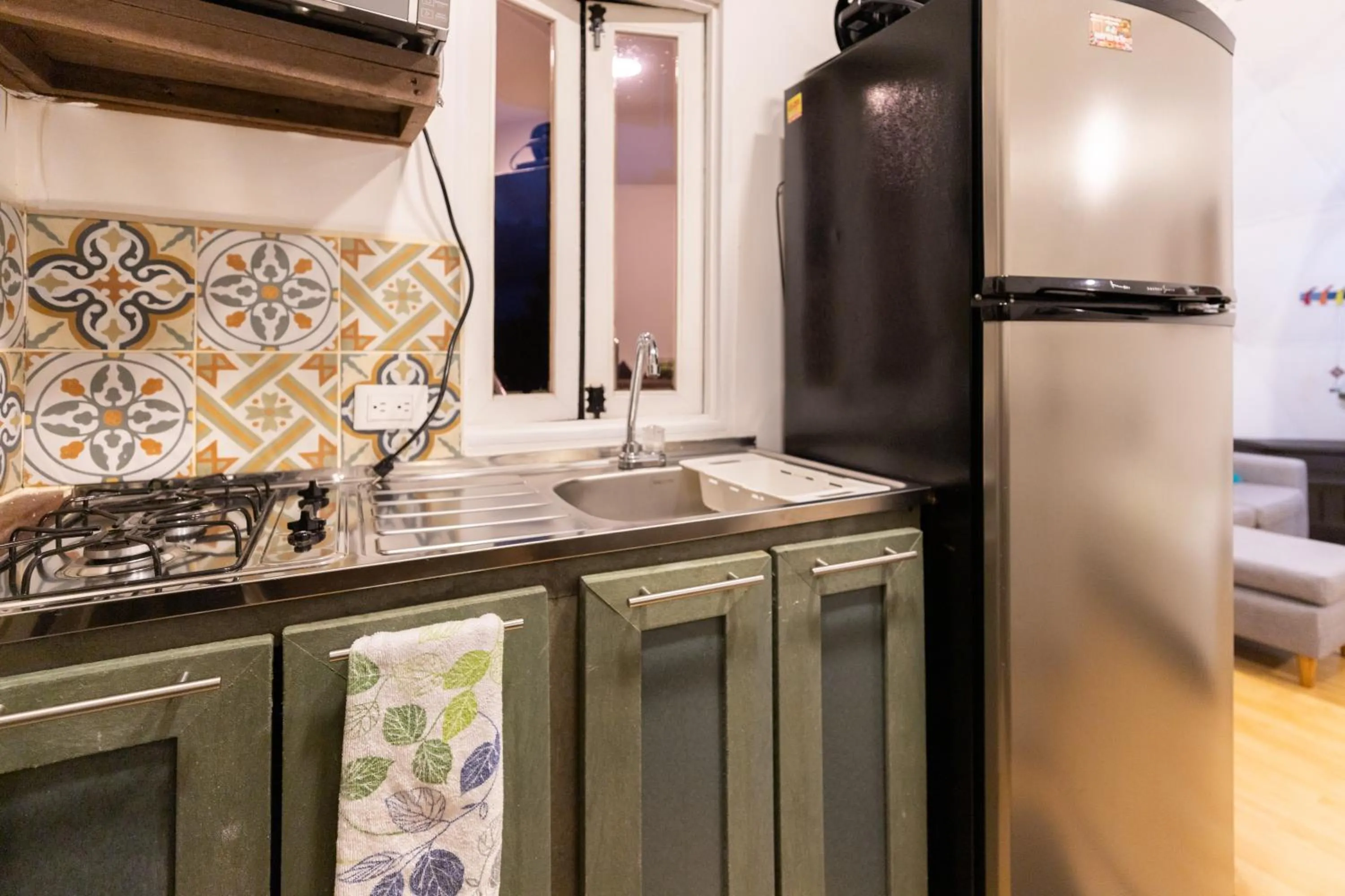 Kitchen or kitchenette in Roots Eco House