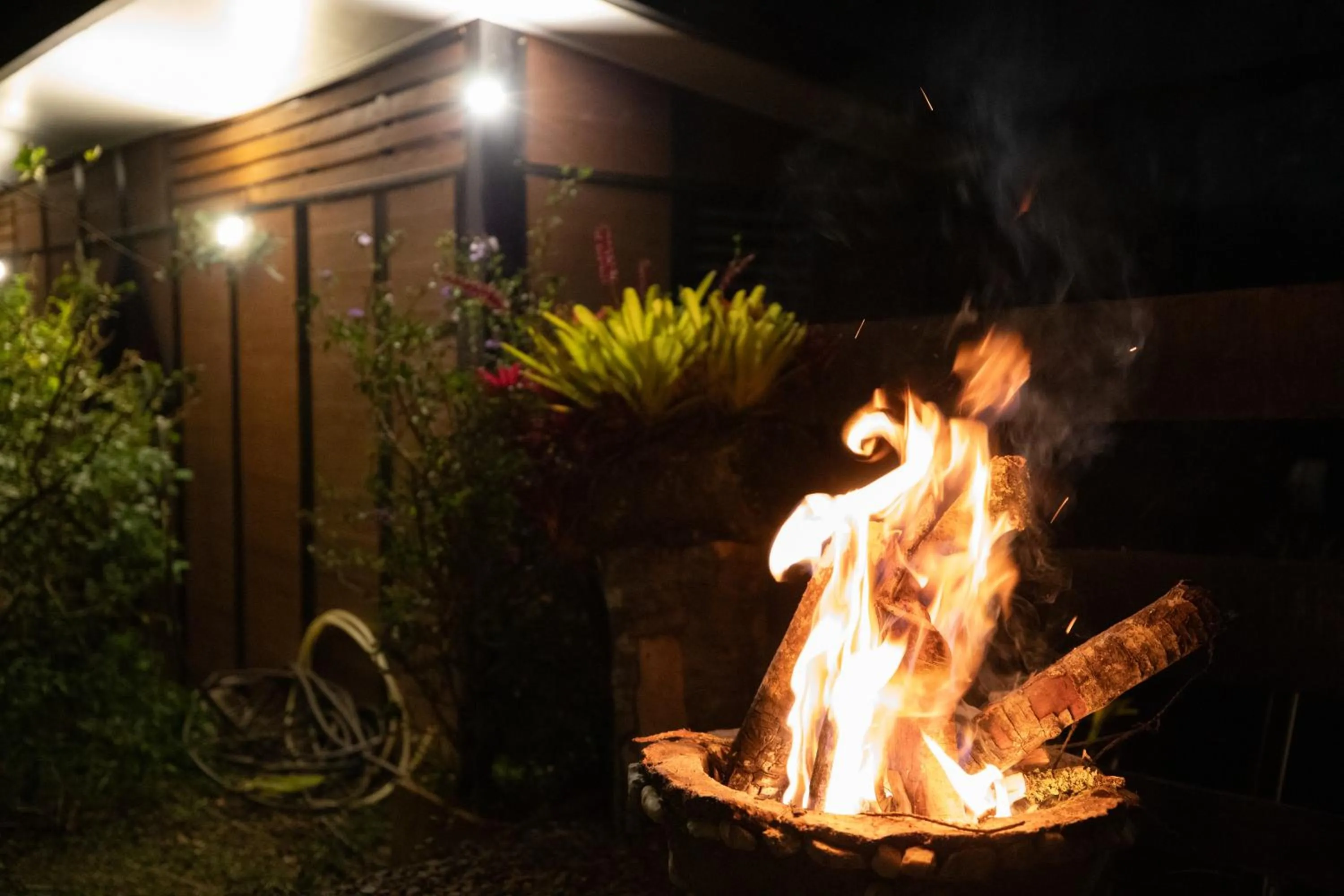 Night in Roots Eco House