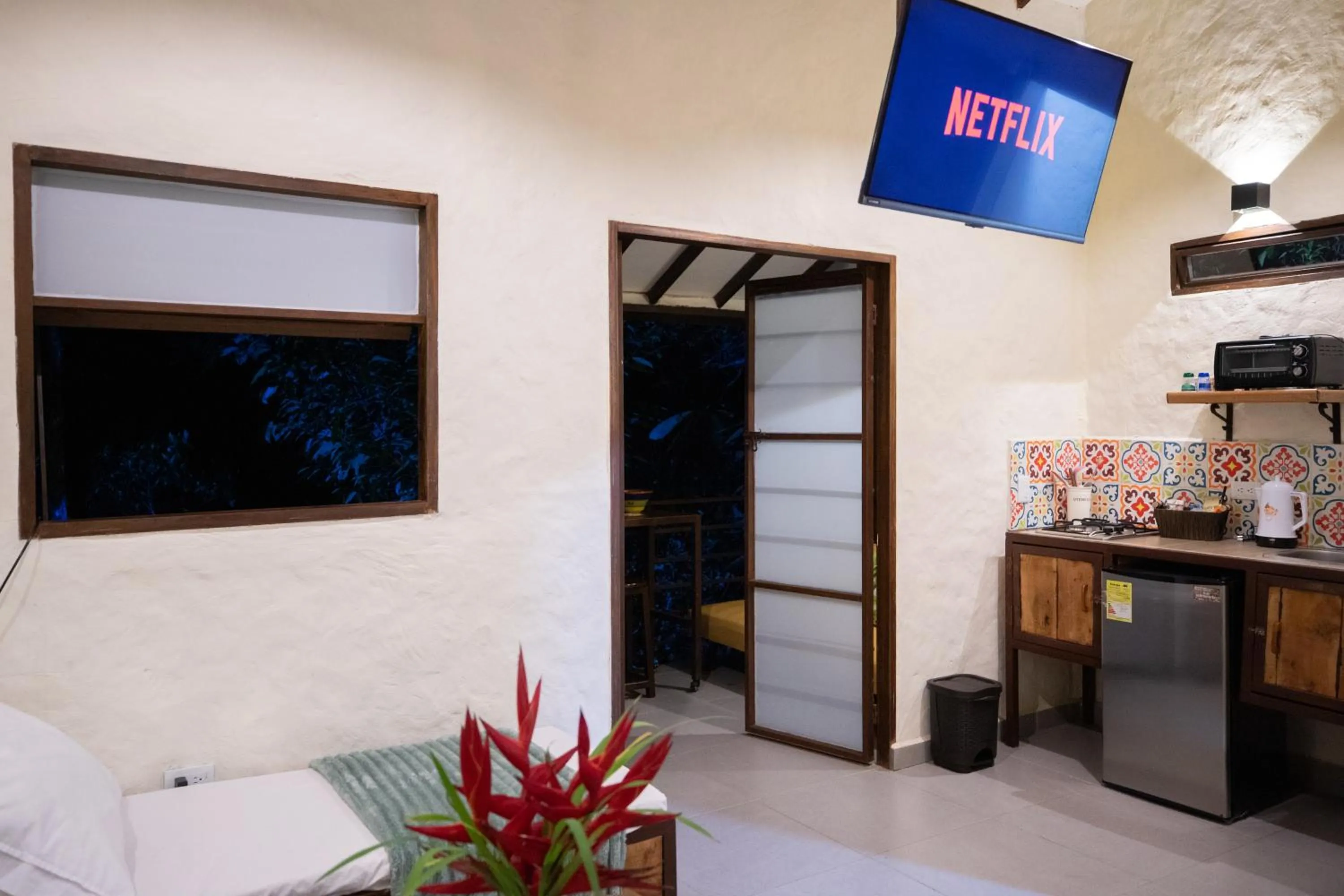 TV and multimedia in Roots Eco House