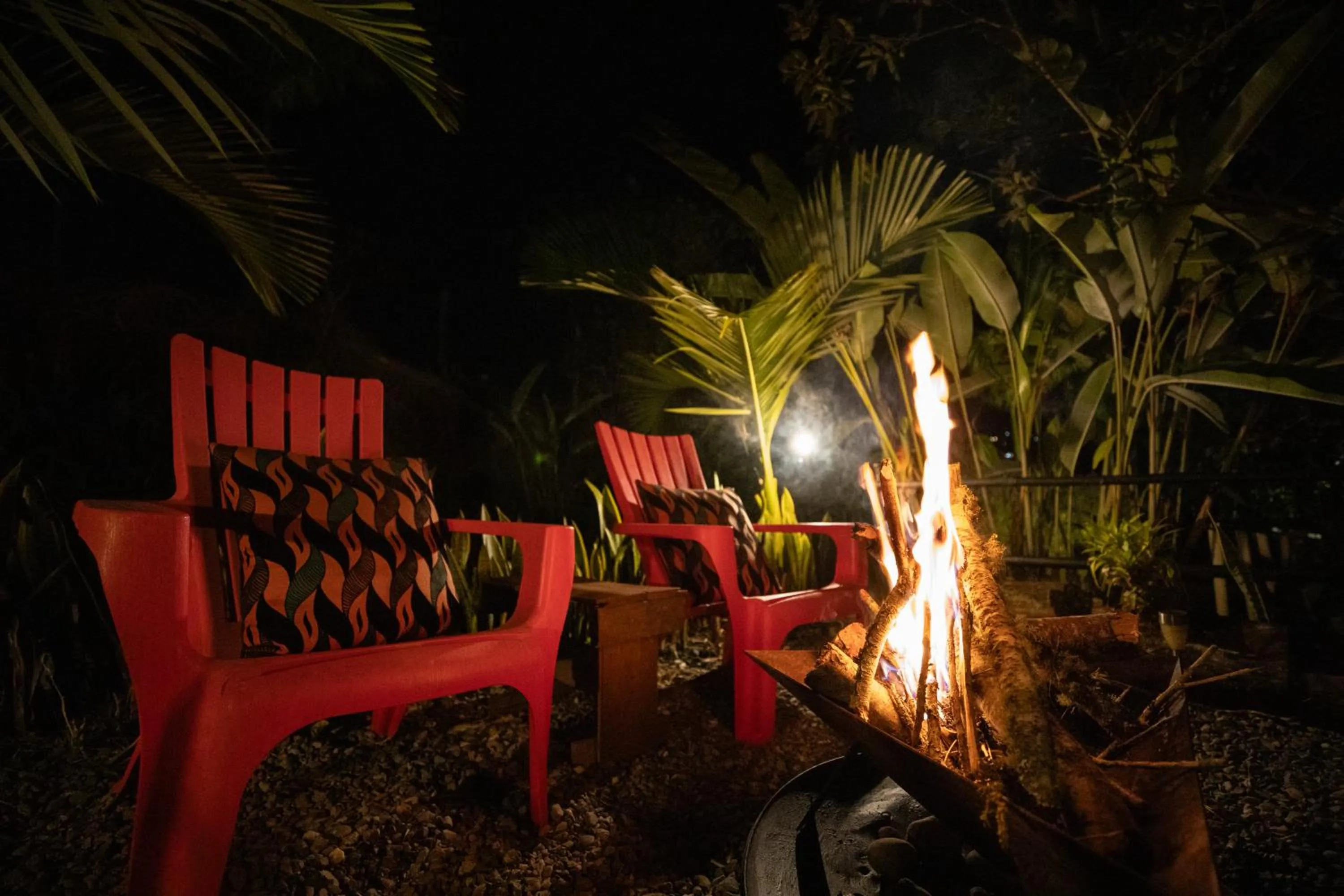 Night in Roots Eco House