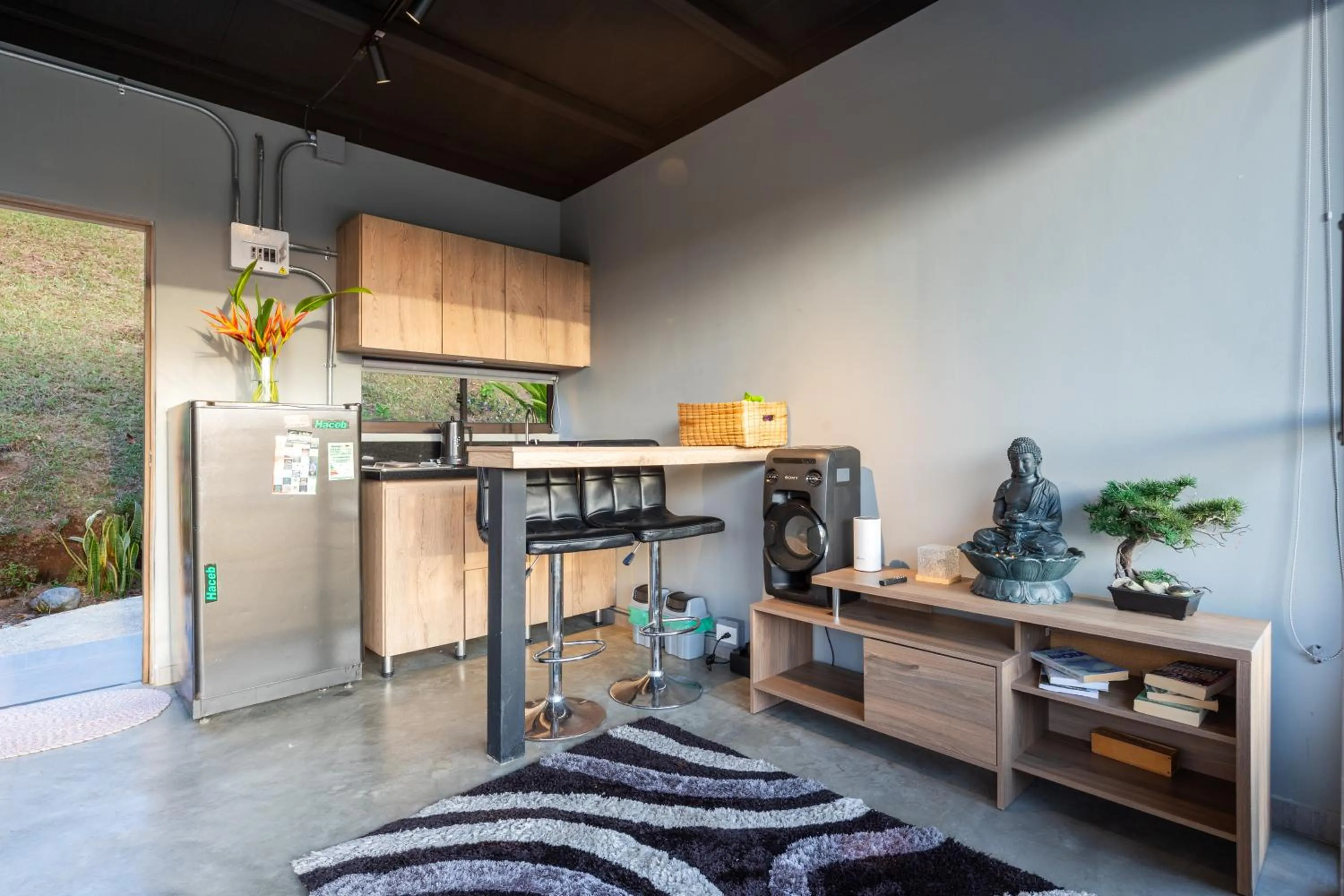 Kitchen or kitchenette in Roots Eco House