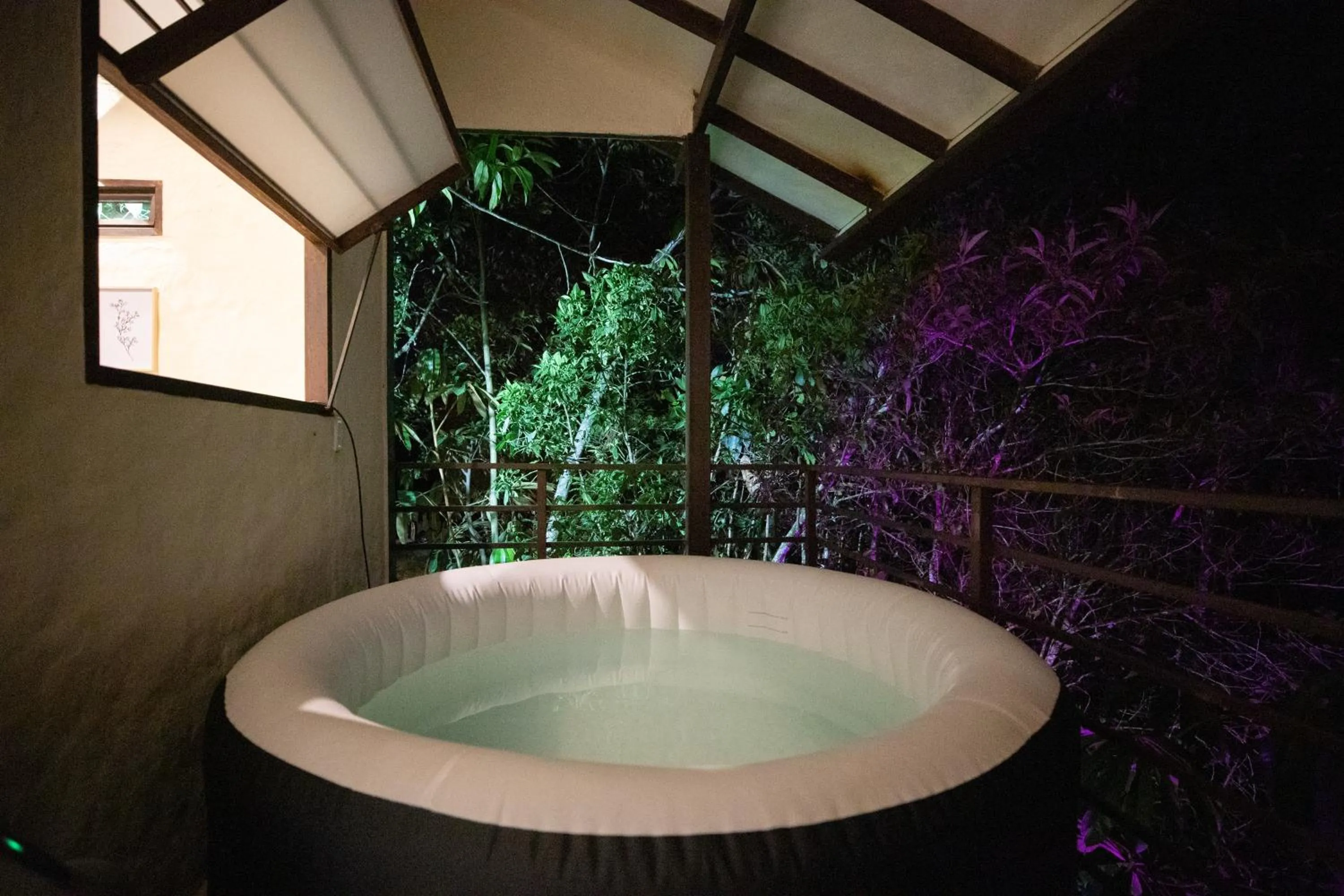 Hot Tub in Roots Eco House