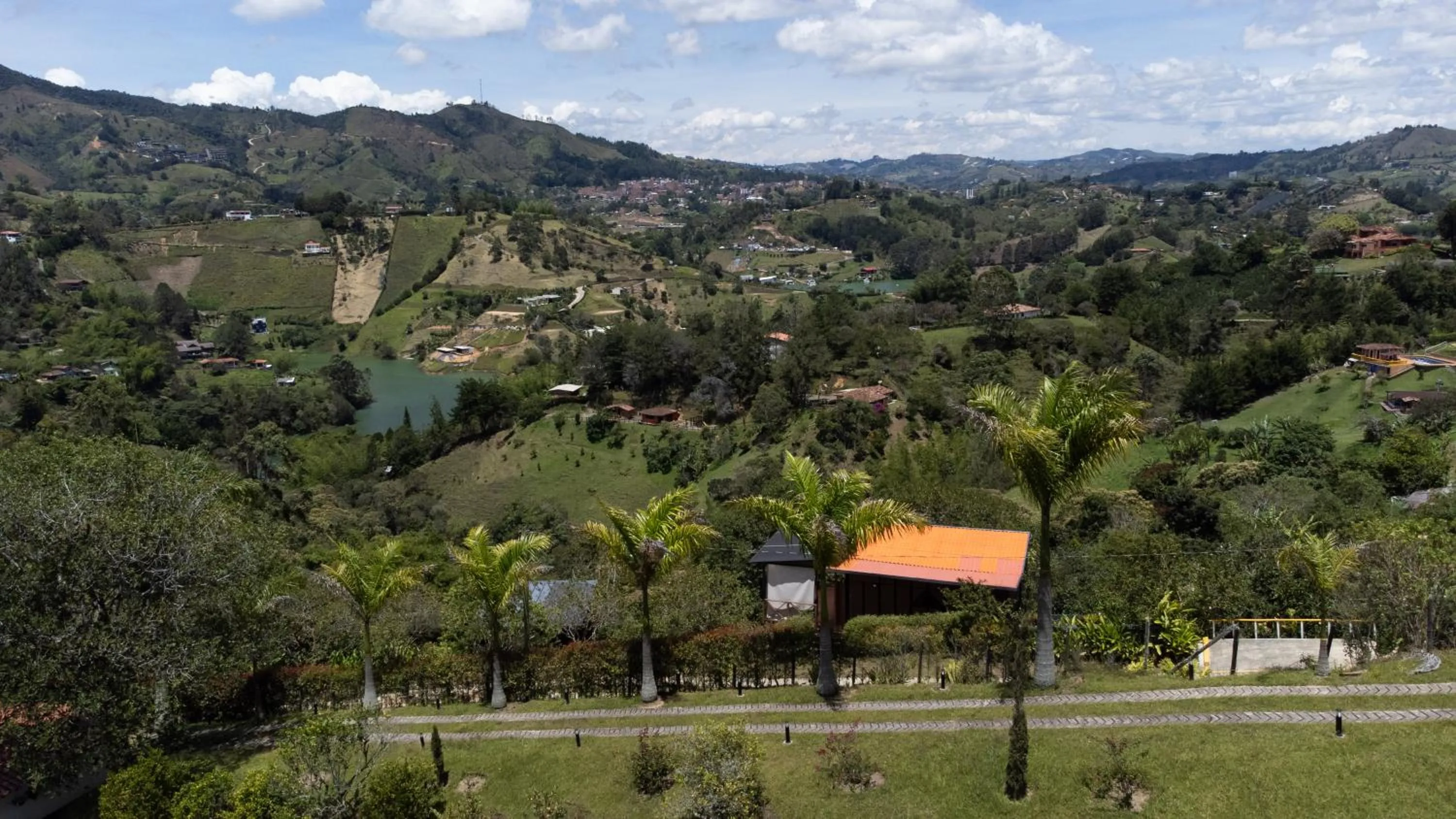 Bird's eye view in Roots Eco House