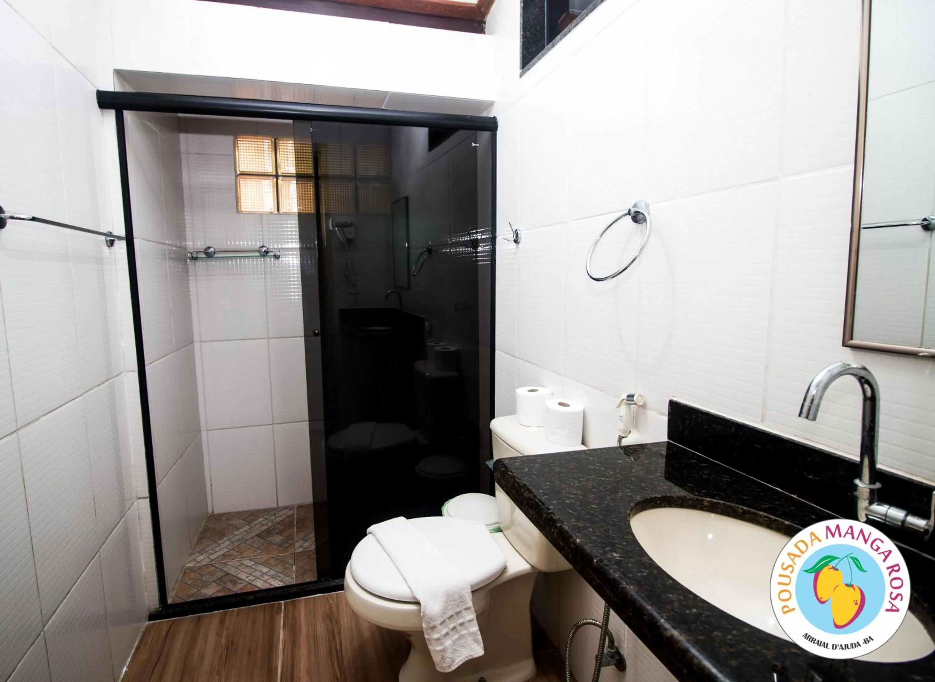 Bathroom in Pousada Manga Rosa- Arraial