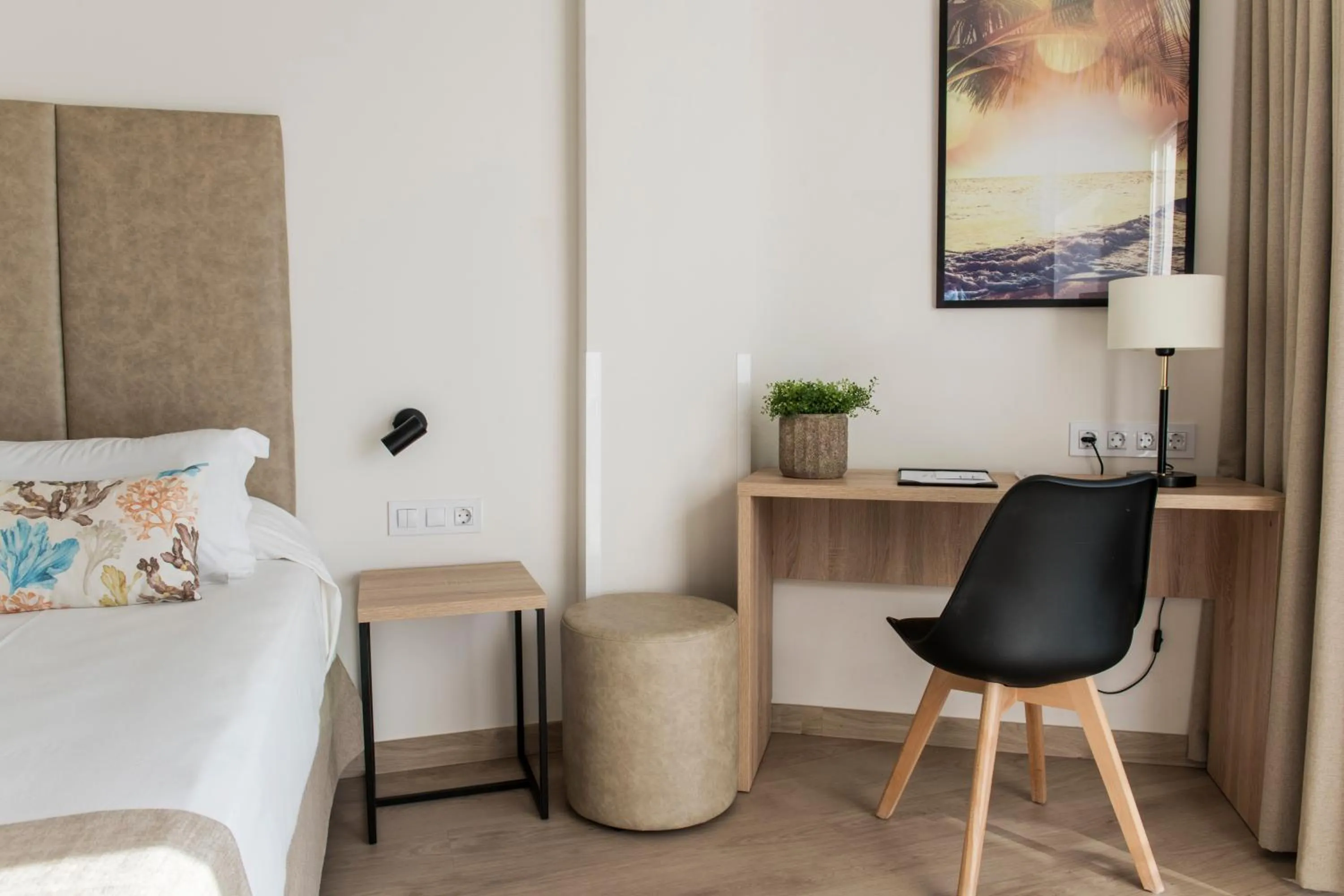 Area and facilities, Bed in Hotel Las Arenas