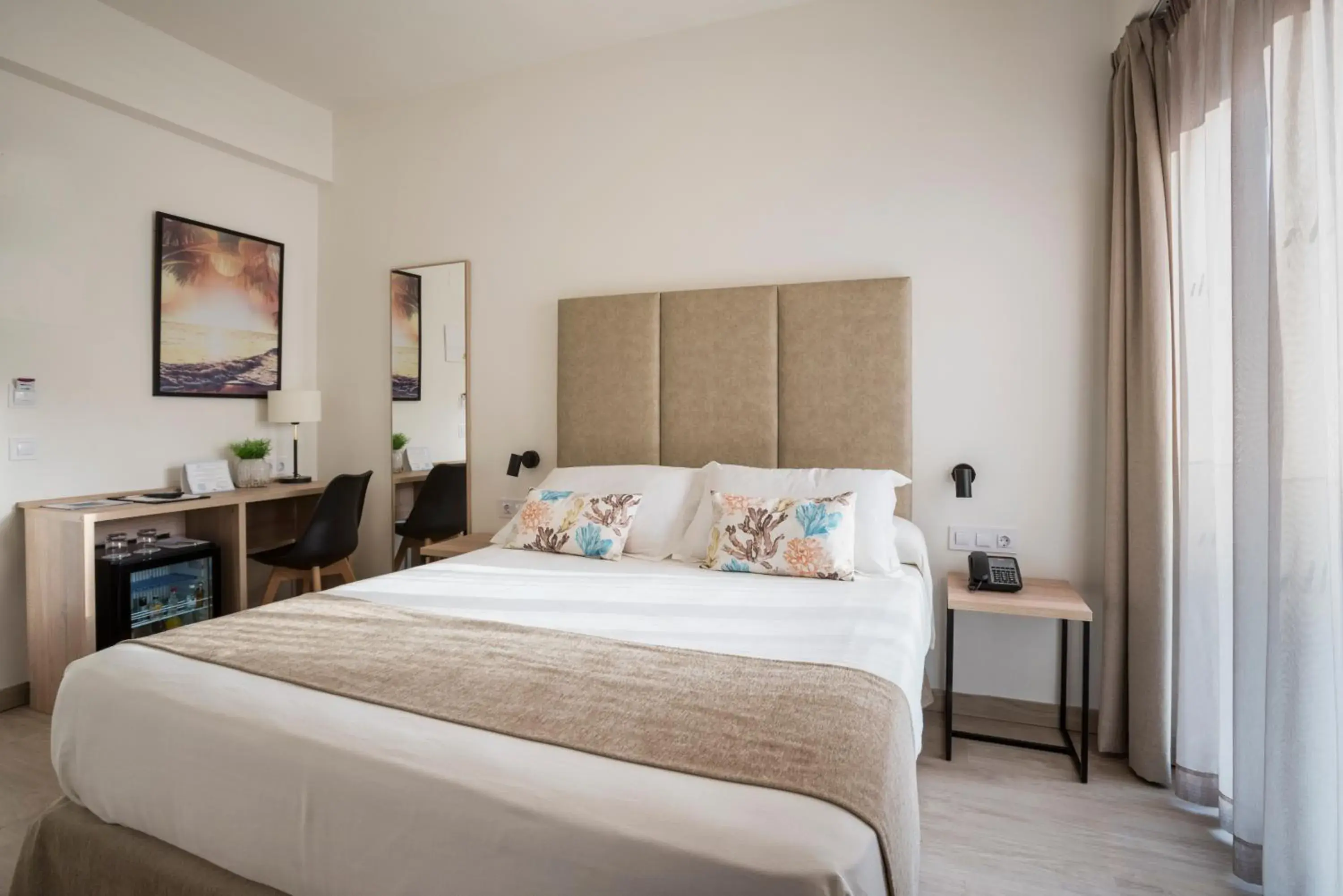 Bed in Hotel Las Arenas Bed in Hotel Las Arenas