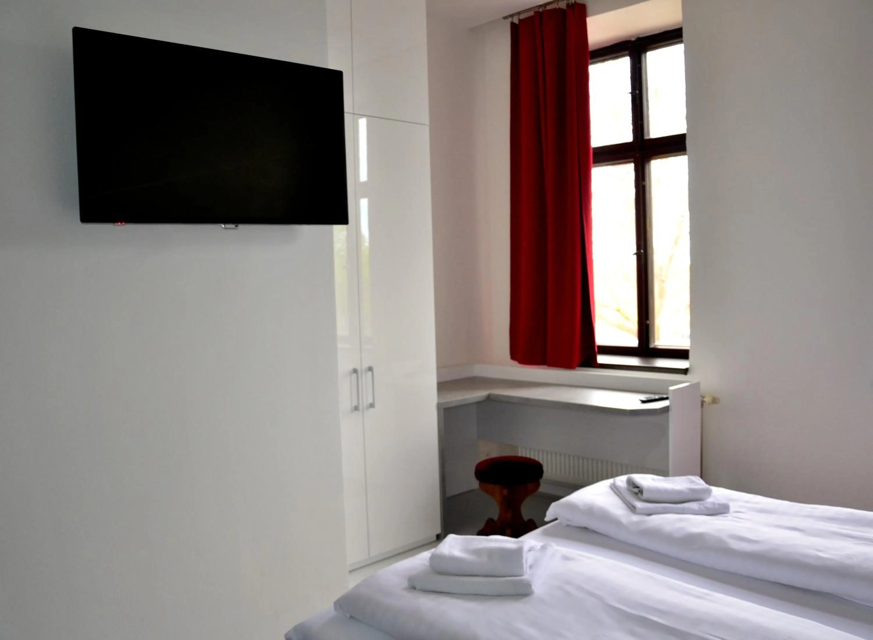 Bedroom, Bed in Hotel Drnholec