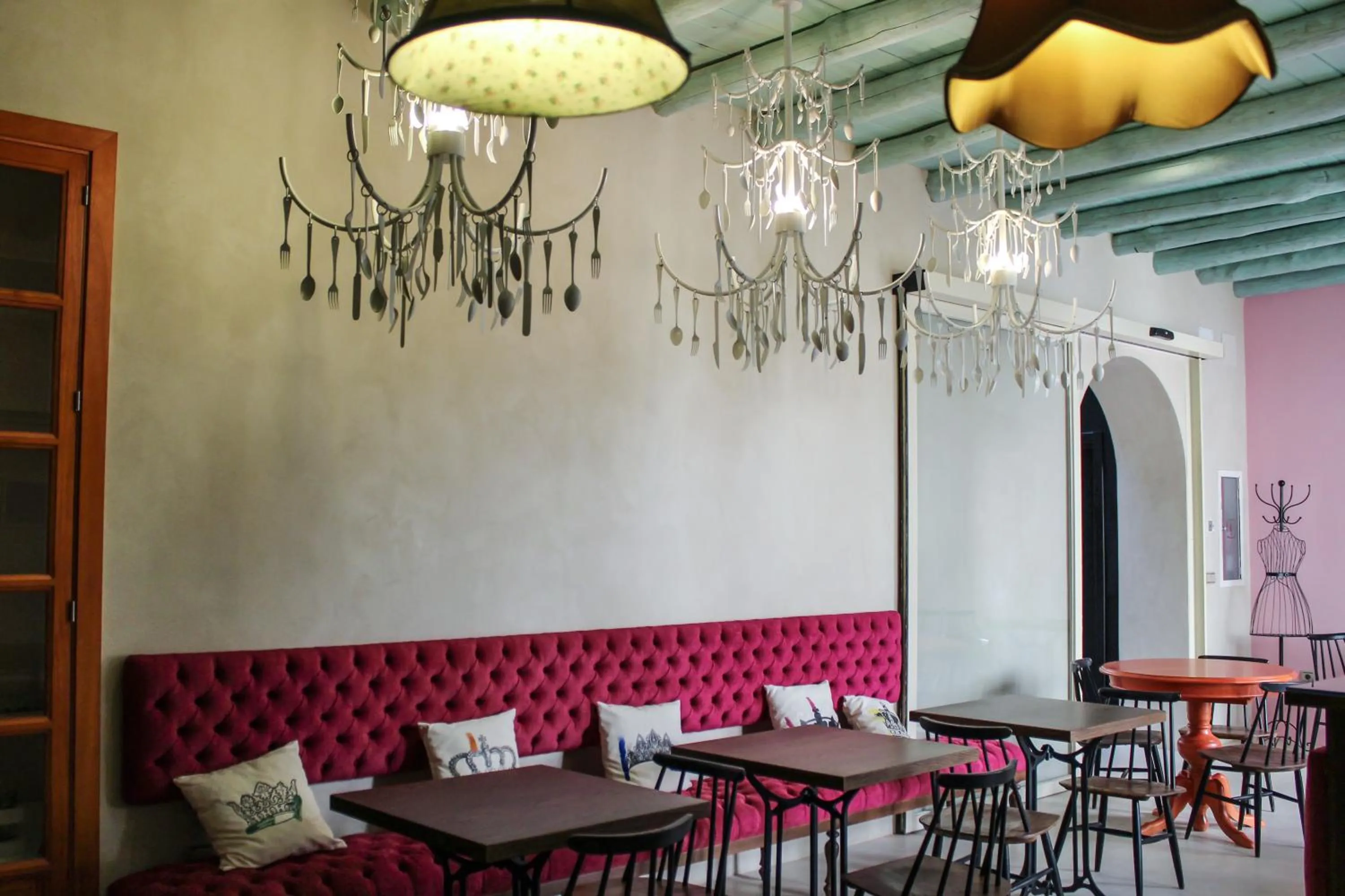 Hotel Galería Essentia