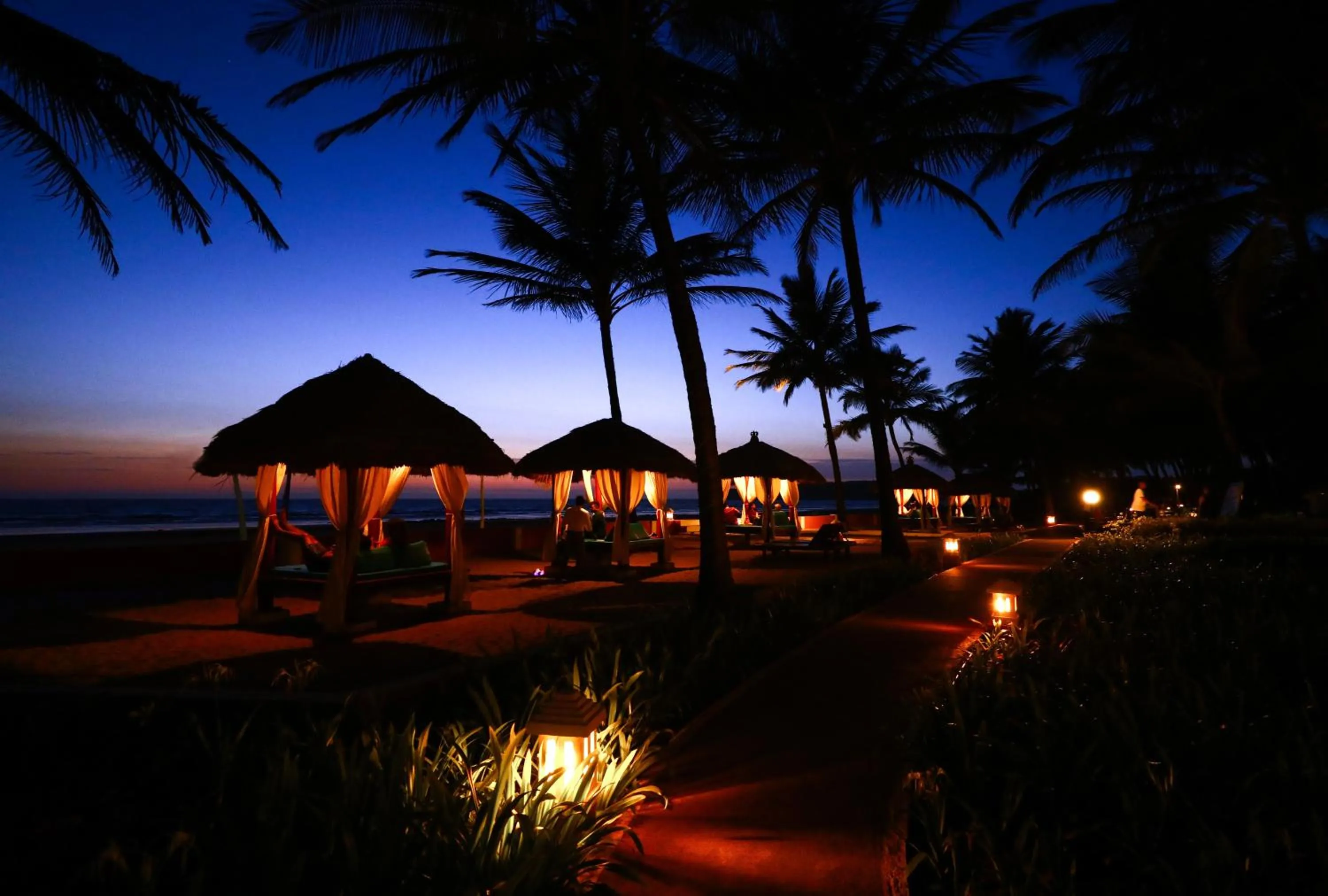 Sunset in Blue Ocean The Fern Resort & Spa Ganpatipule