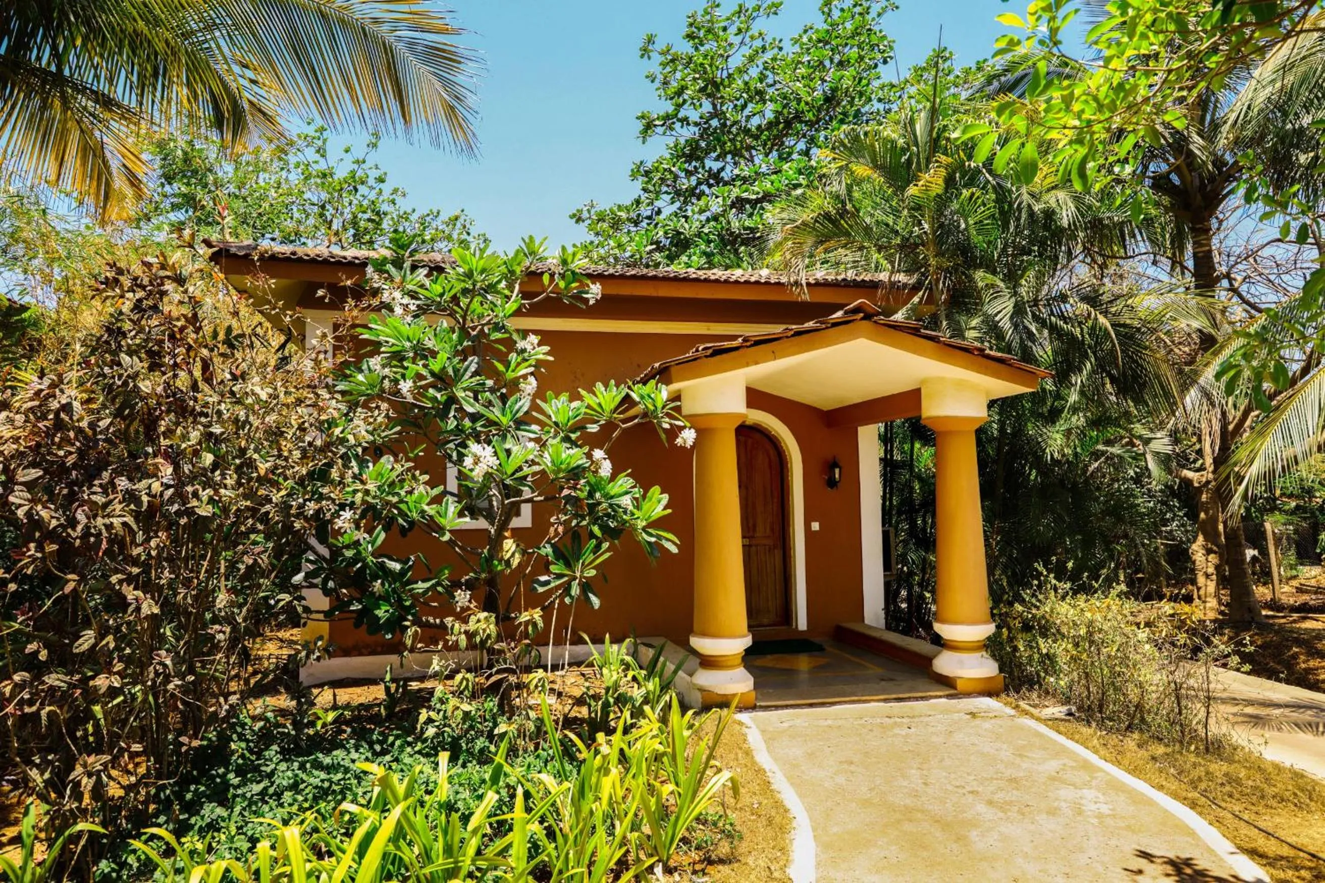 Facade/entrance in Blue Ocean The Fern Resort & Spa Ganpatipule
