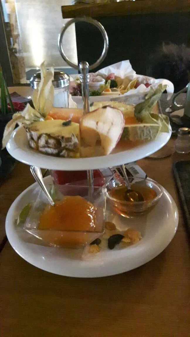 Continental breakfast in AlmRefugio