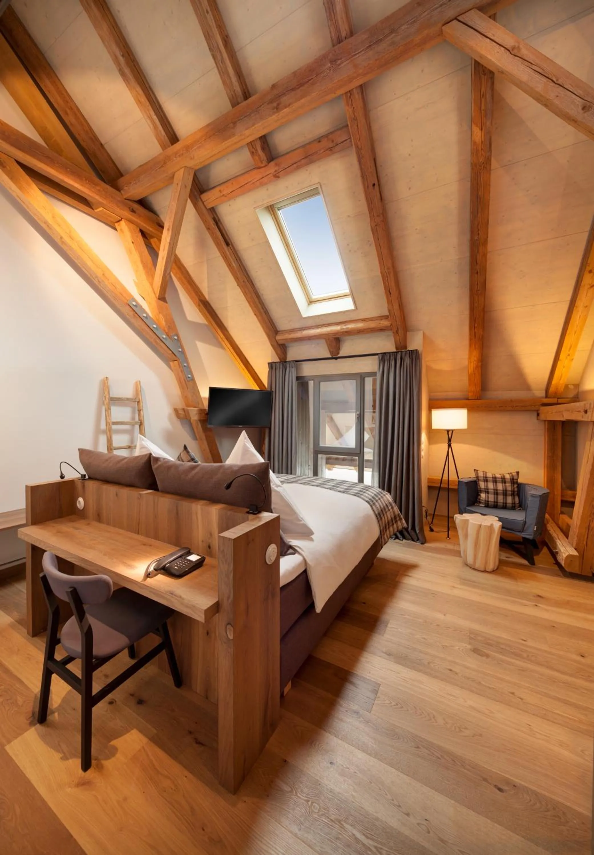 Photo of the whole room, Bed in AlmRefugio