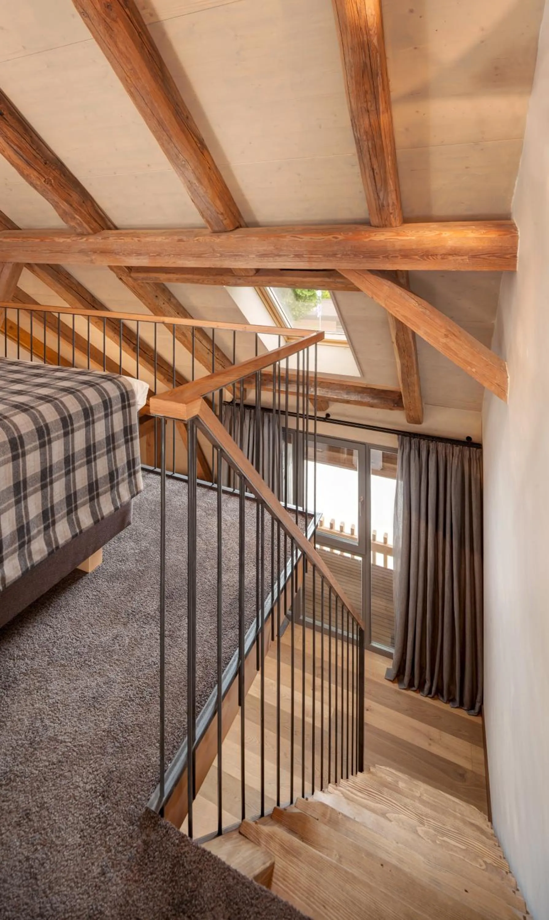 Photo of the whole room, Bed in AlmRefugio