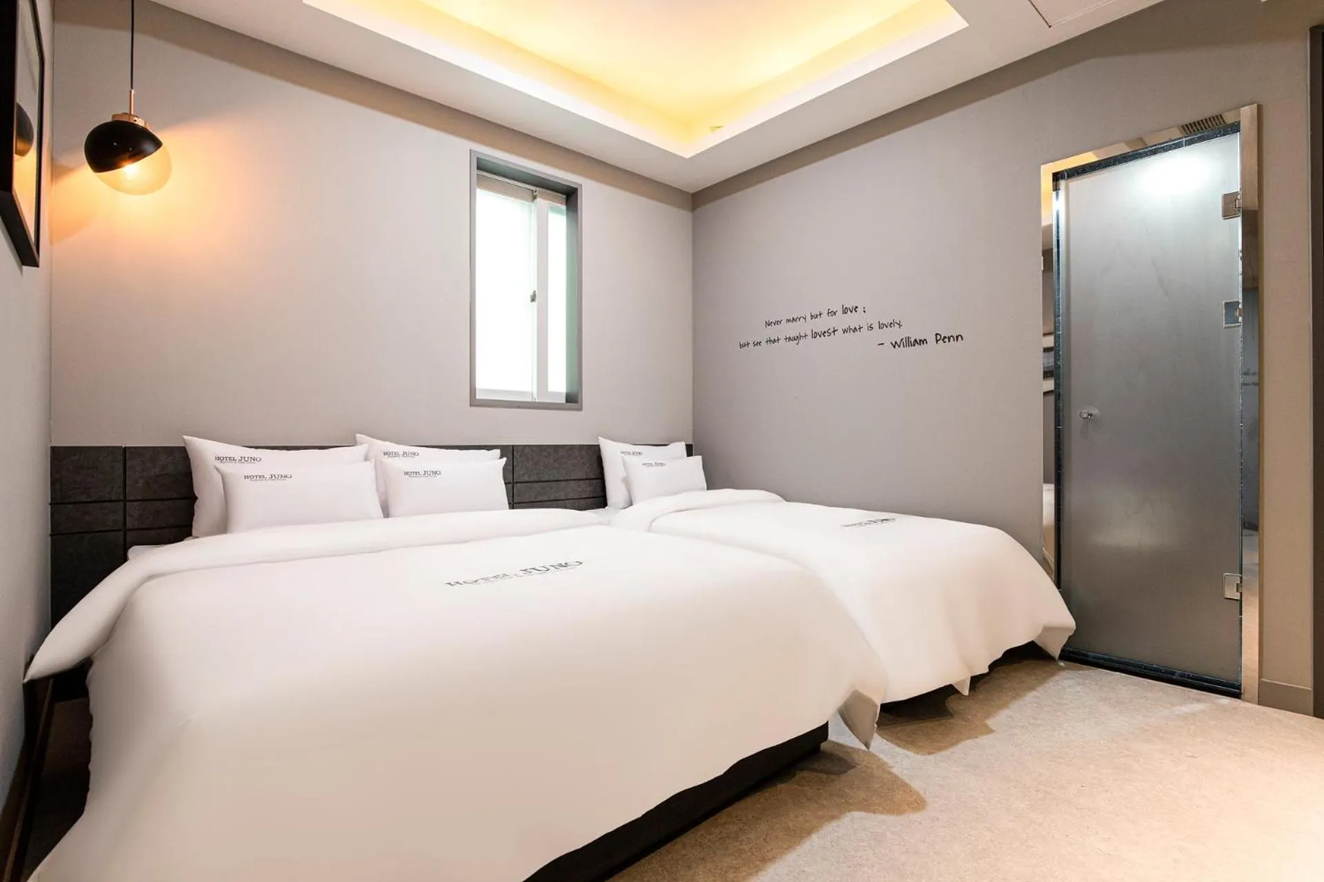 HOTEL Juno