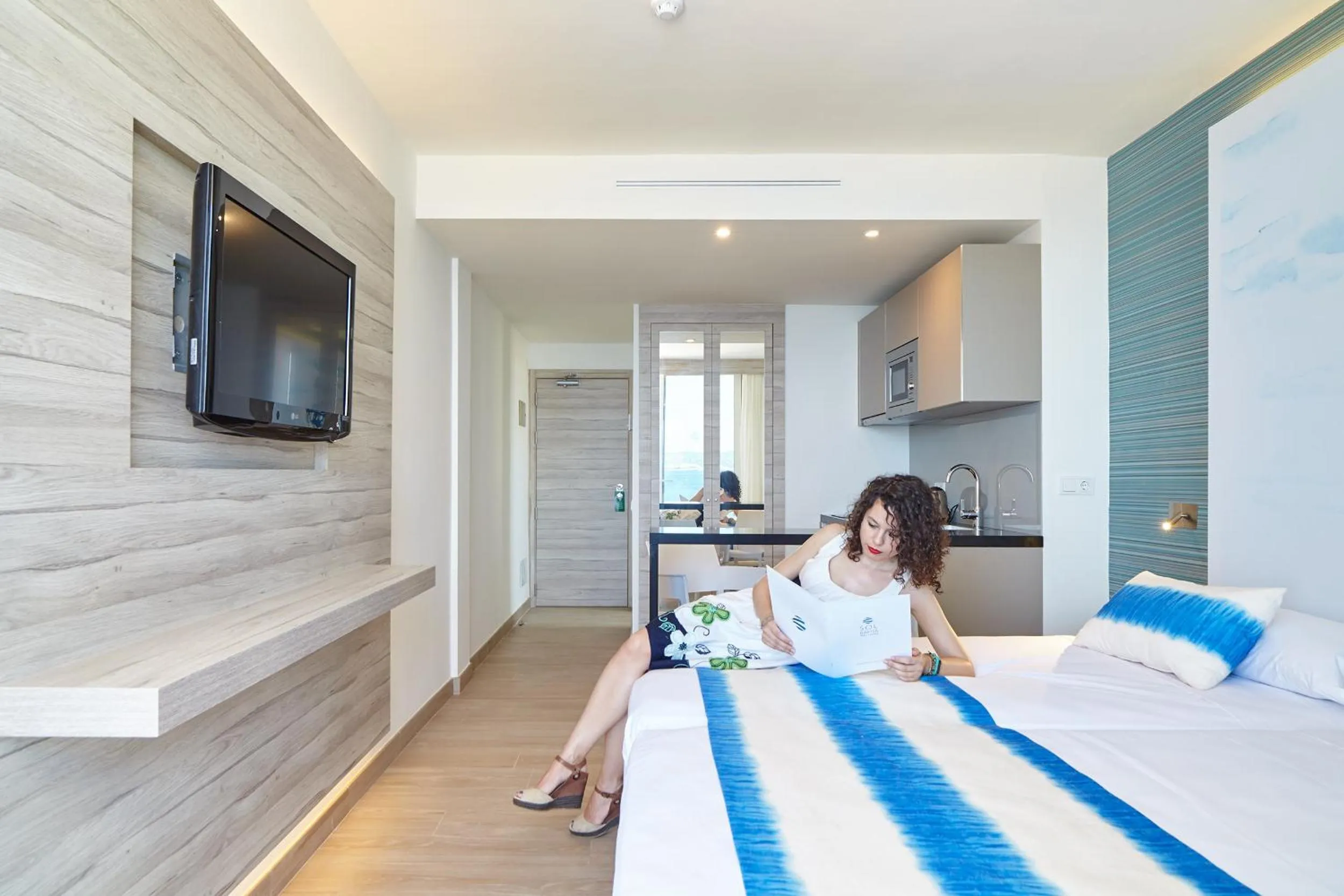 Bedroom, Bed in Sol Bahía Ibiza Suites