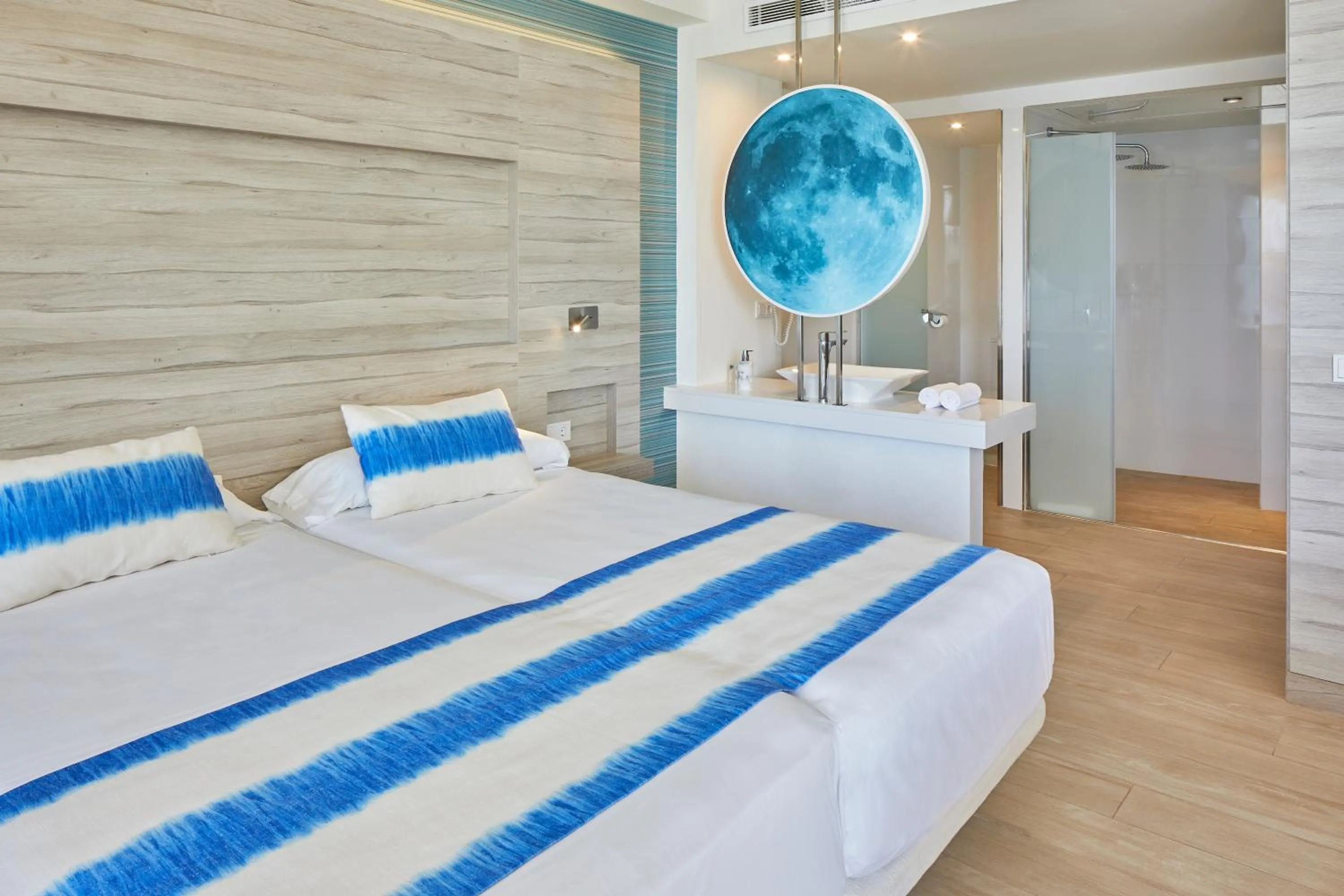 Photo of the whole room, Bed in Sol Bahía Ibiza Suites