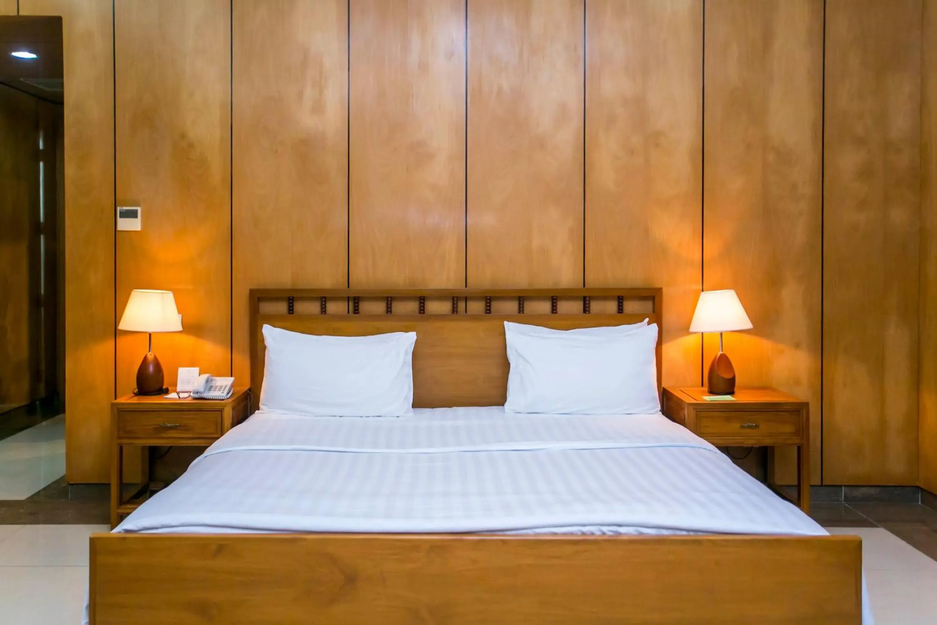 Classic King Room in Lagos Oriental Hotel Classic King Room in Lagos Oriental Hotel