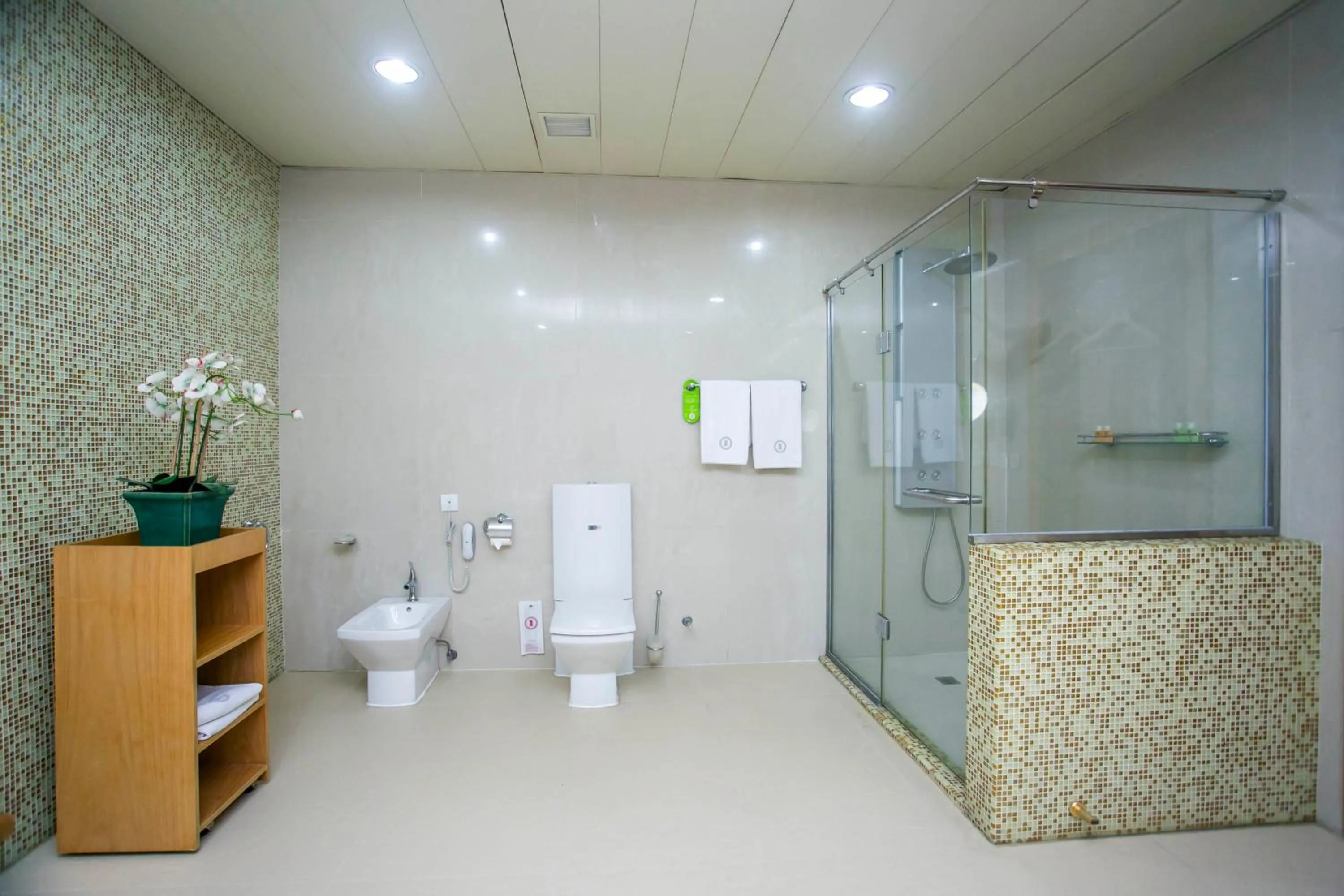 Shower in Lagos Oriental Hotel