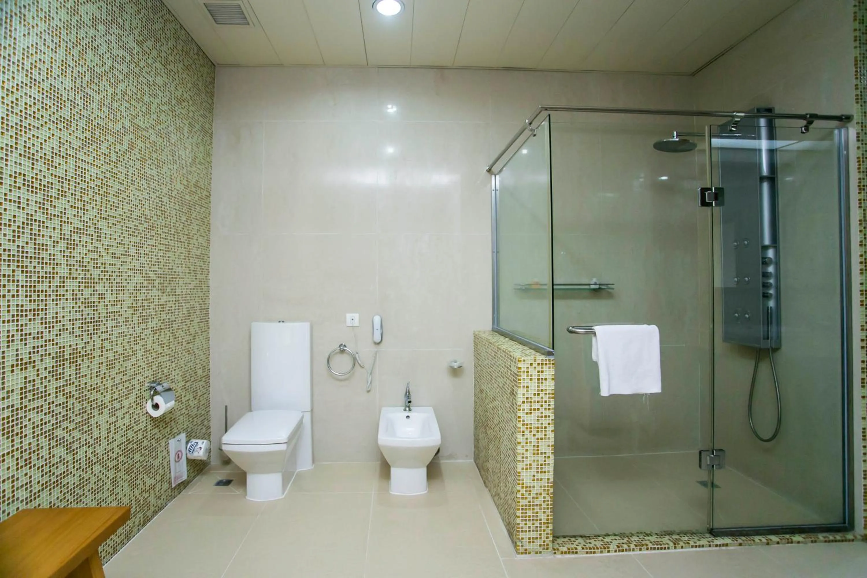 Shower in Lagos Oriental Hotel