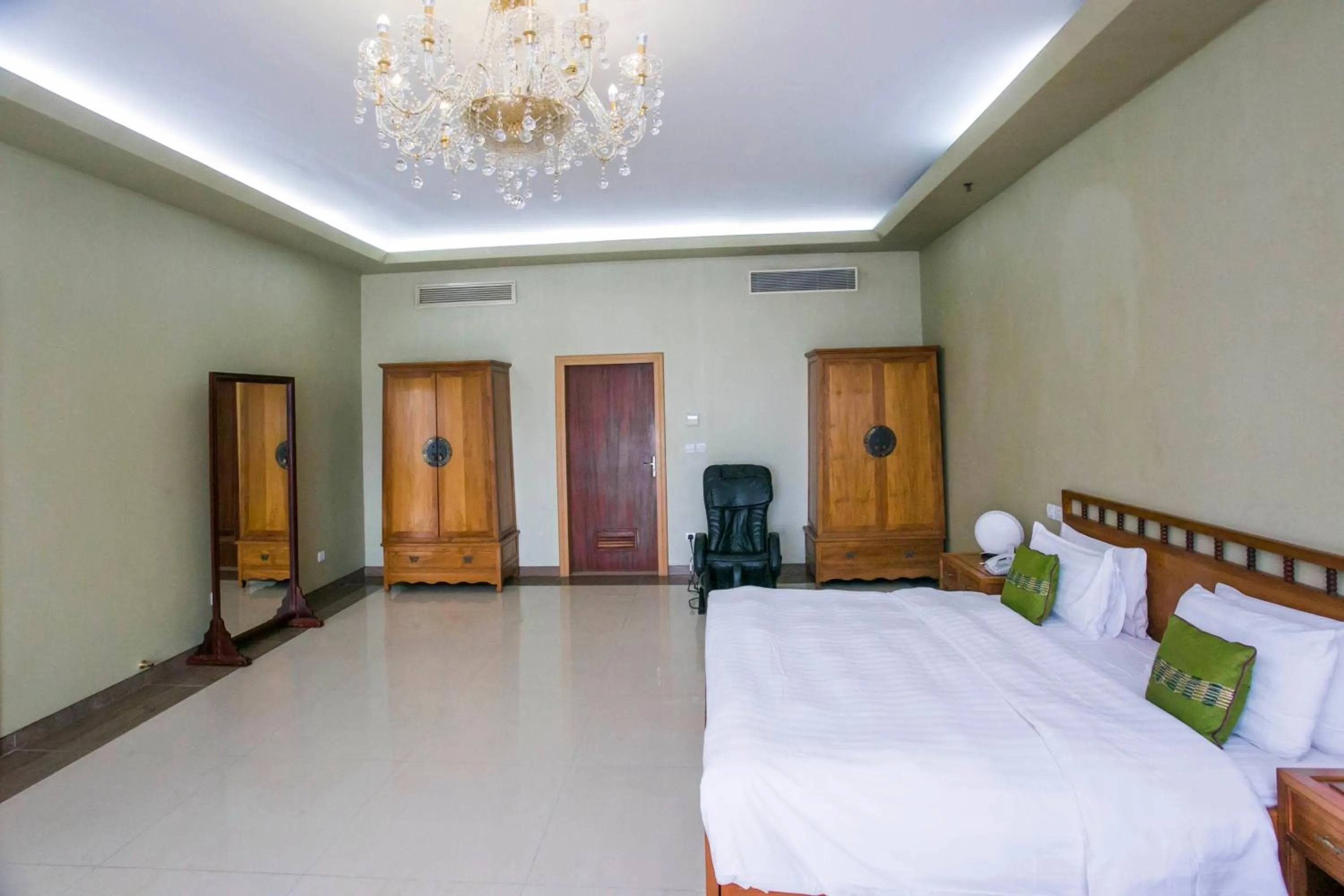 Bed in Lagos Oriental Hotel