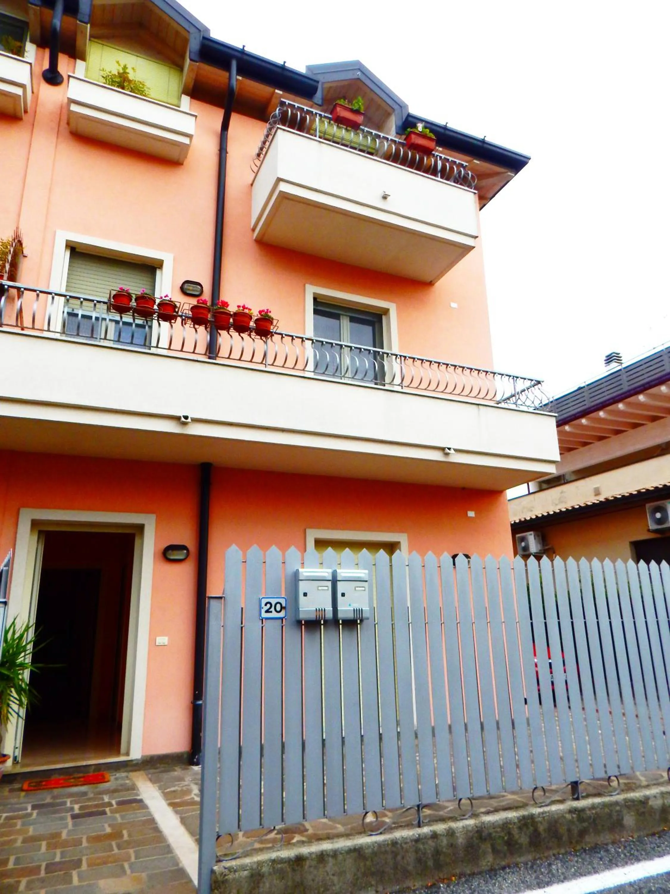 Property building in Appartamenti Jamaica