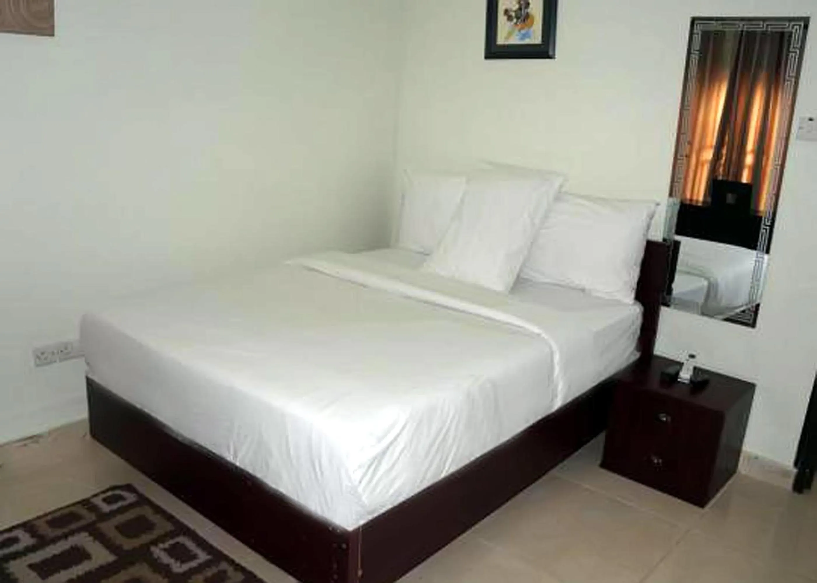 Bed in De Rigg Place - Alaka Estate, Surulere