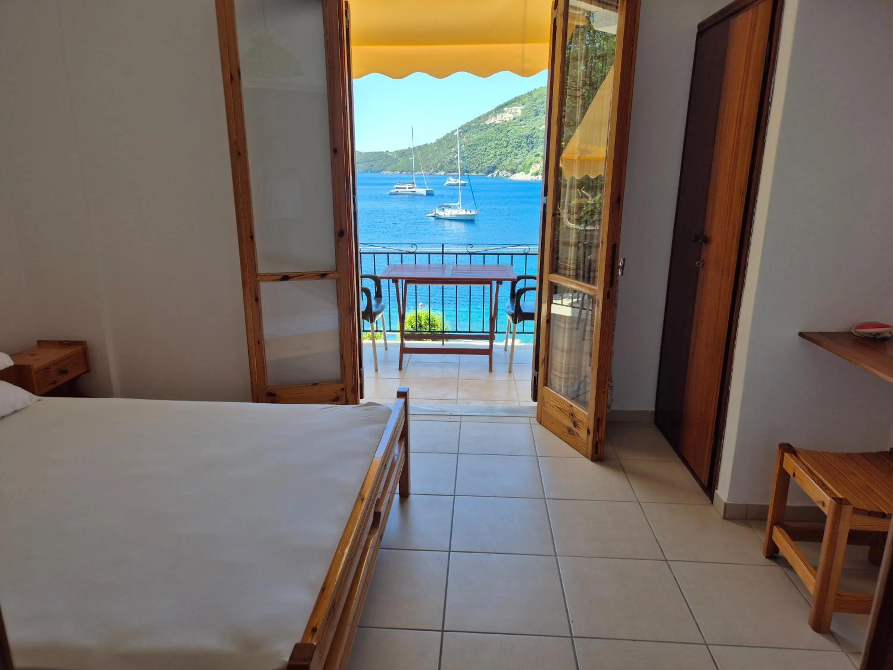 Bed in Panorama, Eptanisa Apt-Hotel