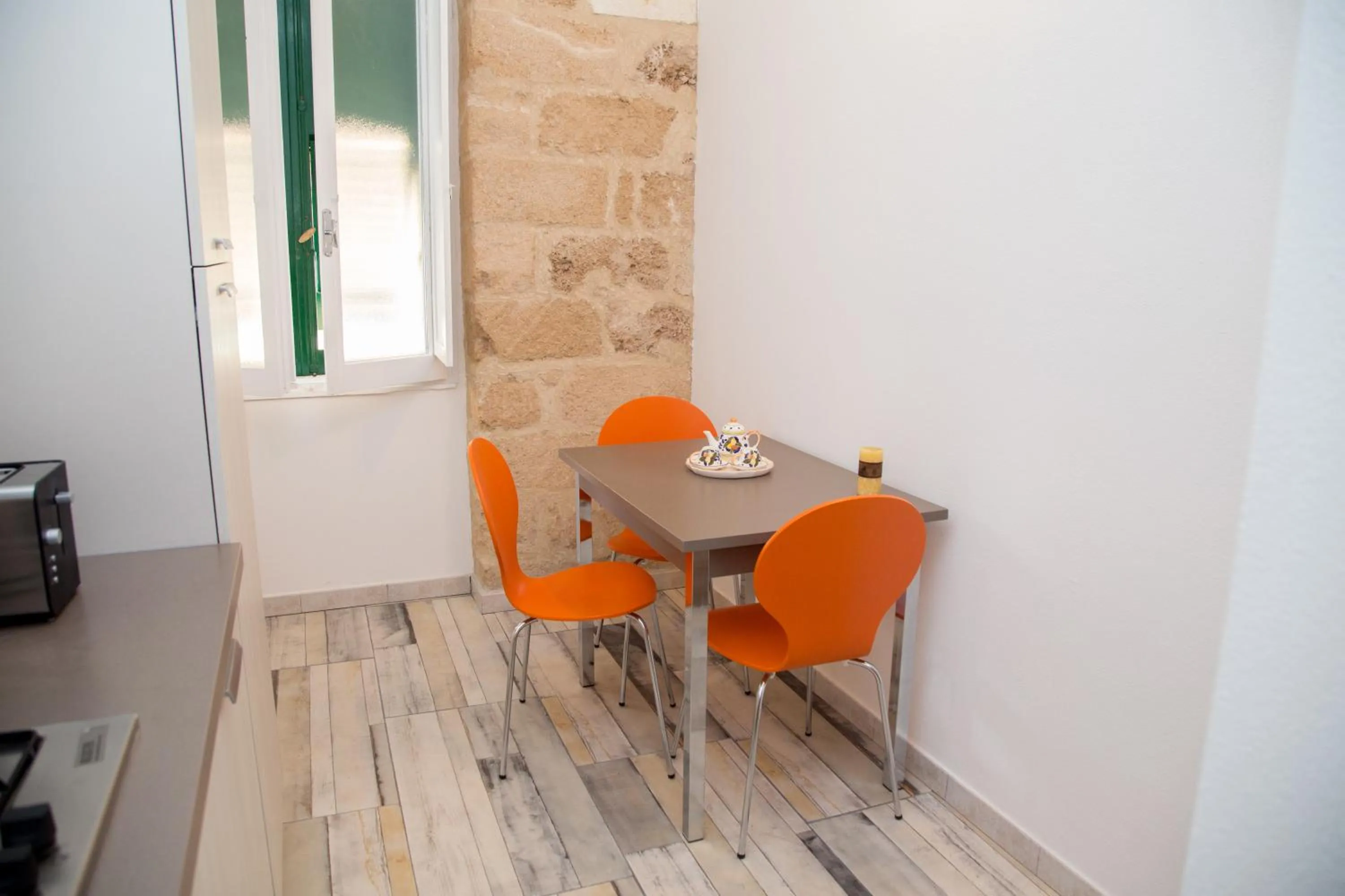 Dining area in Aliga