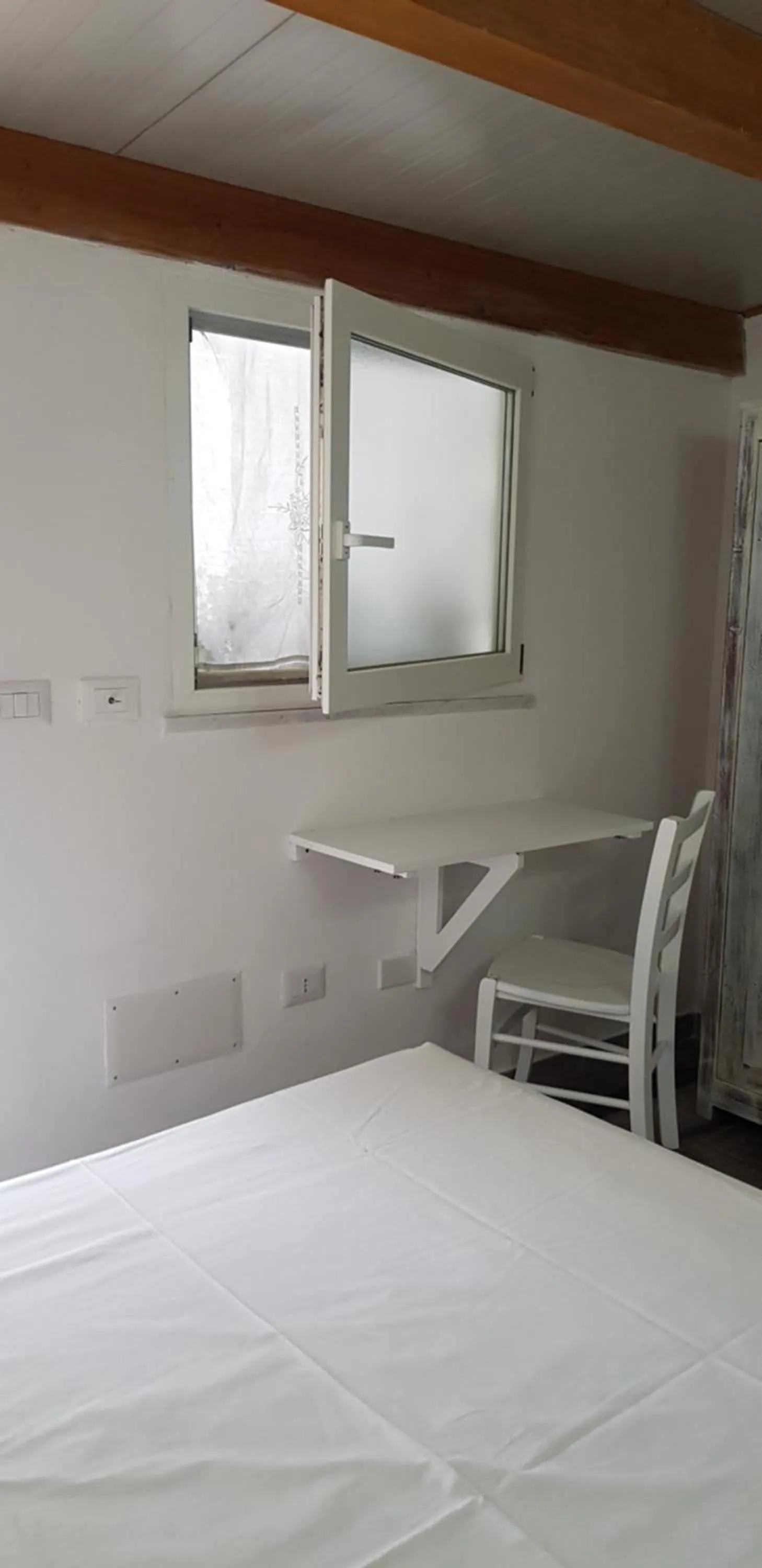 Bed in Aliga