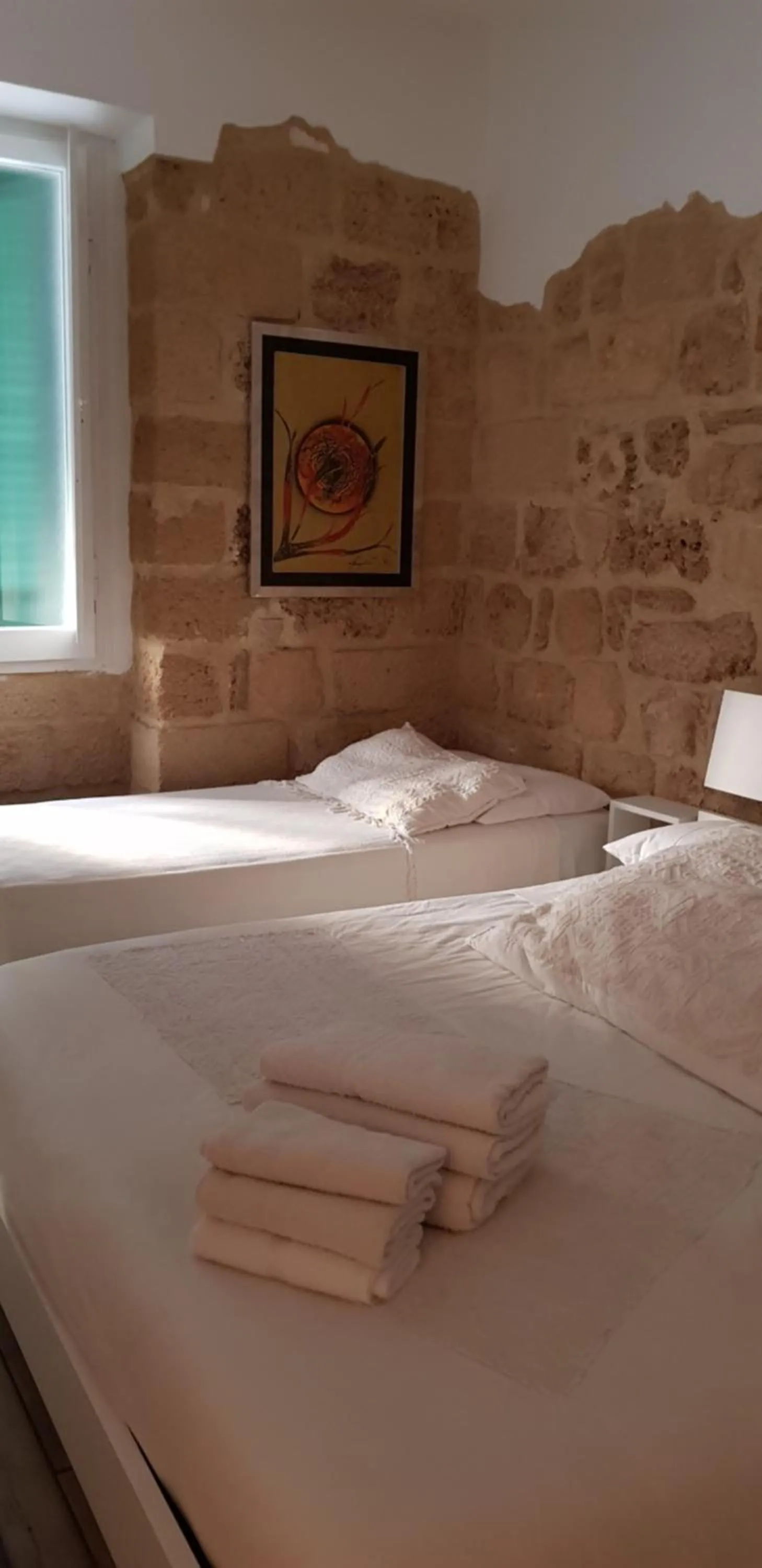 Bed in Aliga