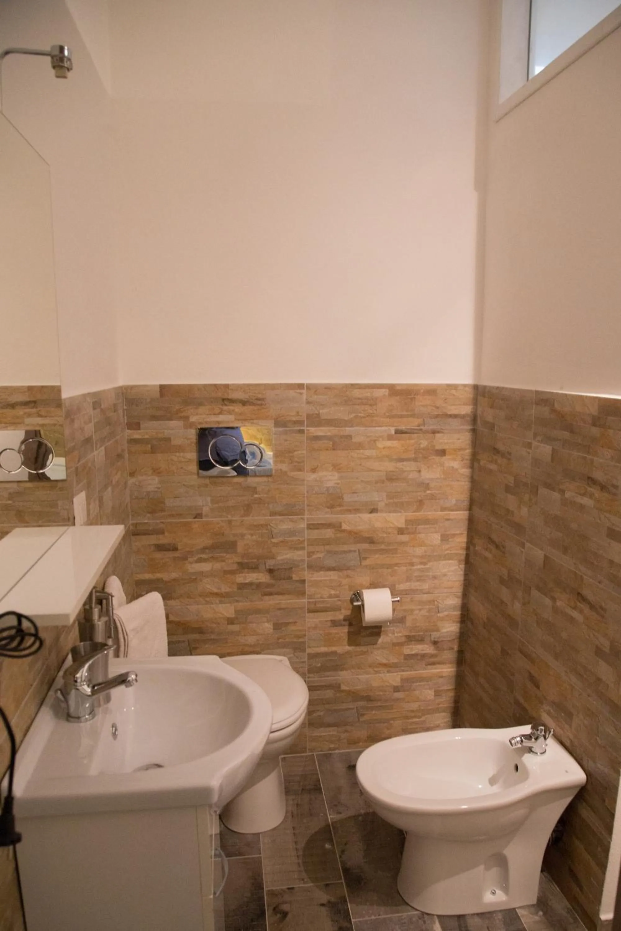 Bathroom in Aliga