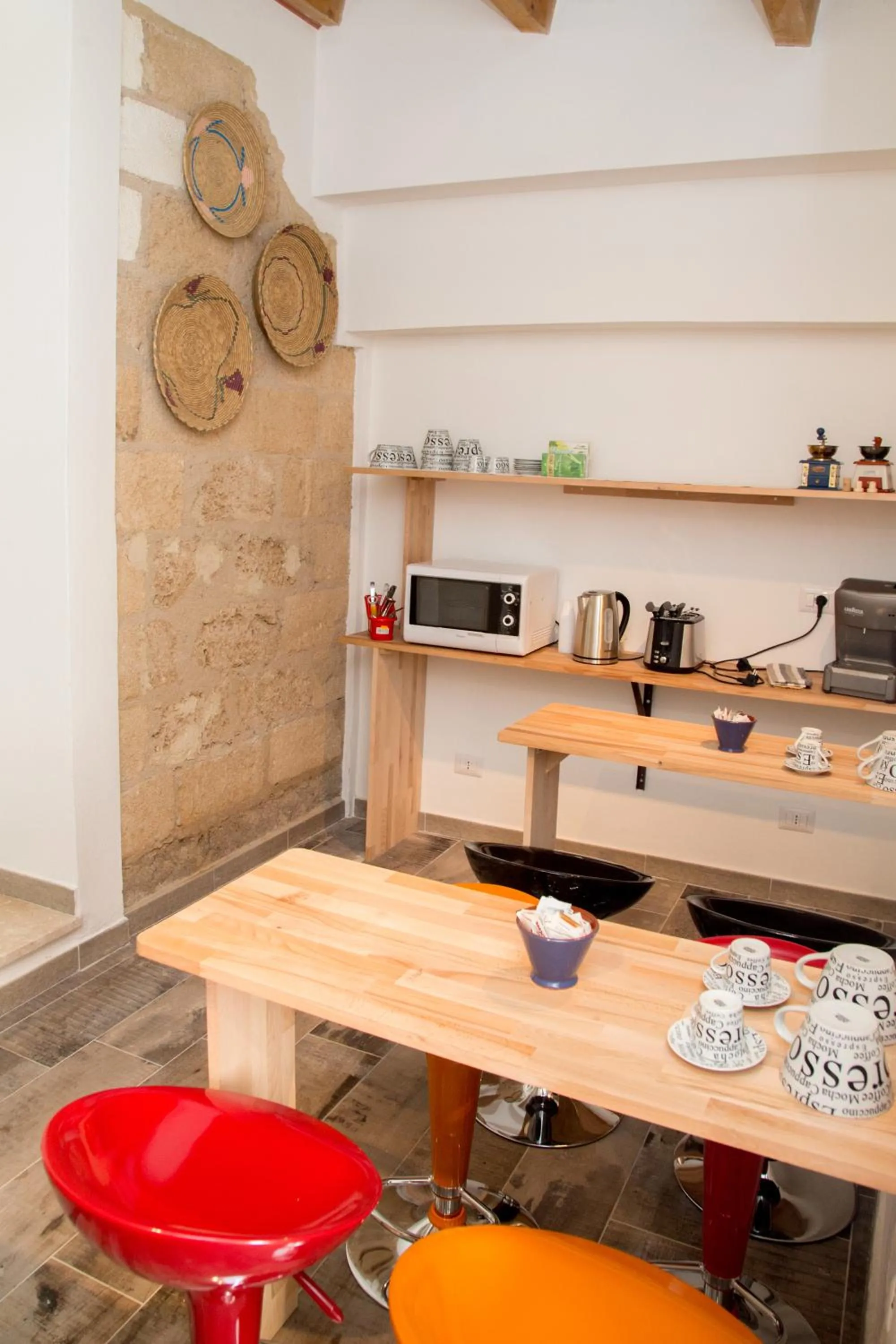 Coffee/tea facilities in Aliga
