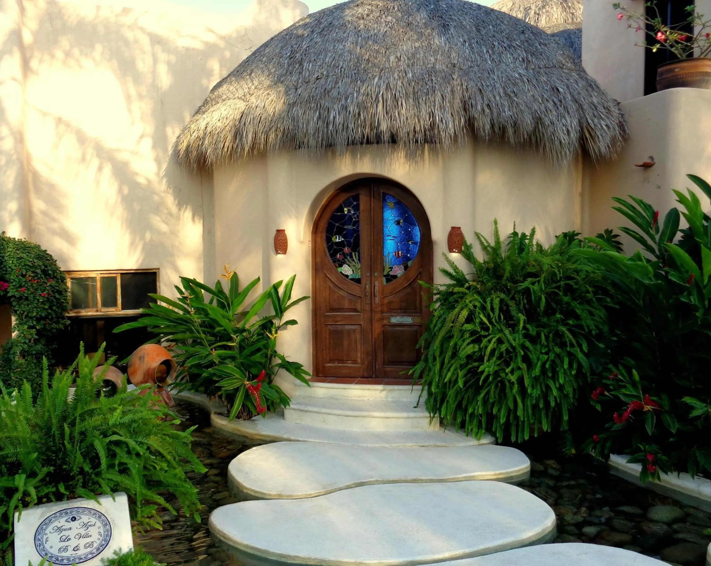 Facade/entrance in Agua Azul la Villa