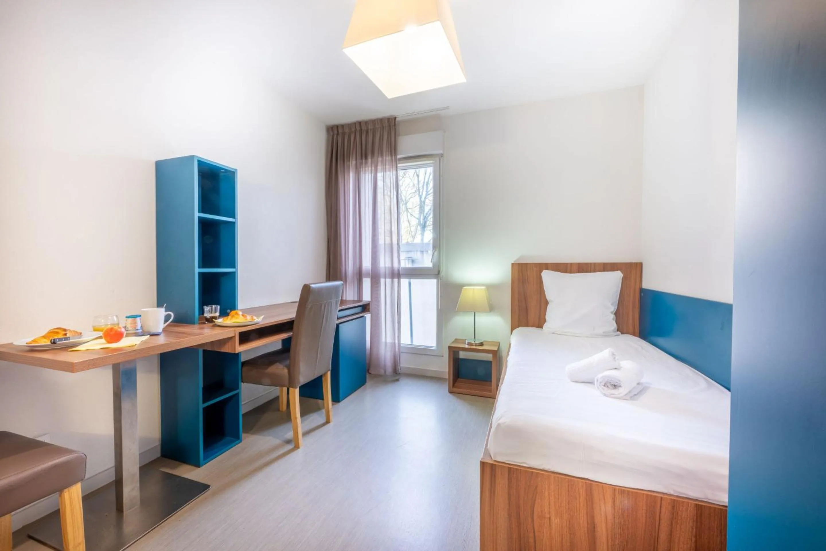 Bed in Appart'hôtel Odalys City - Orléans Centre