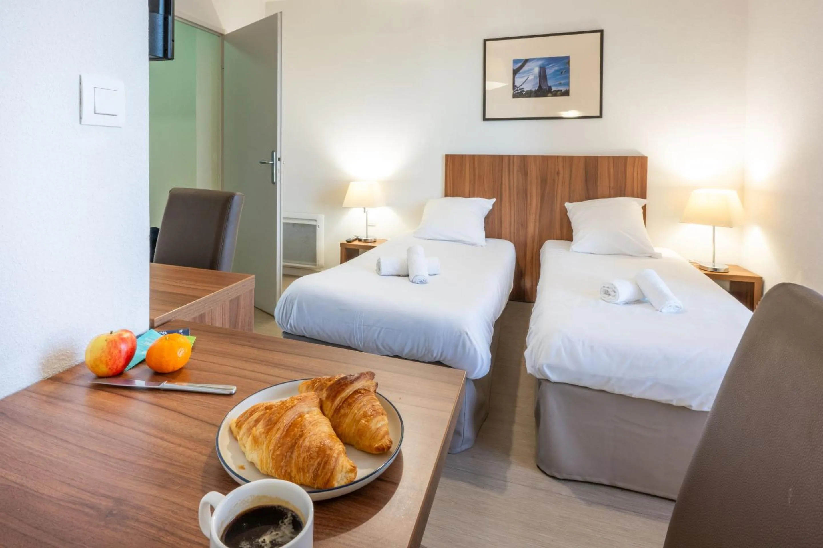 Bed in Appart'hôtel Odalys City - Orléans Centre