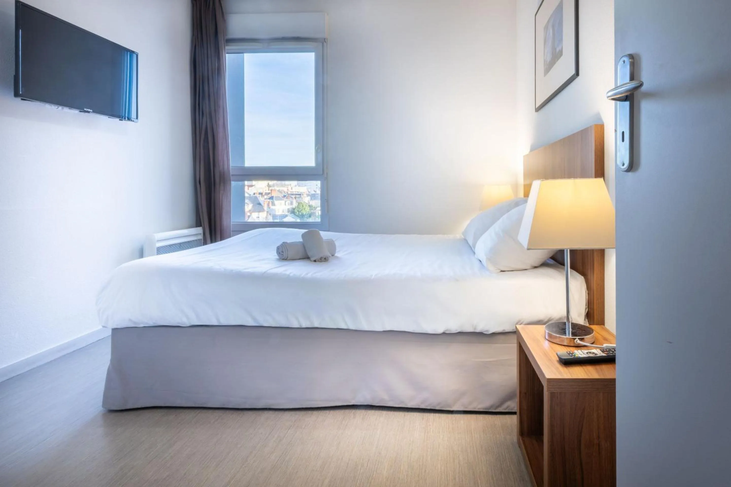 Bed in Appart'hôtel Odalys City - Orléans Centre