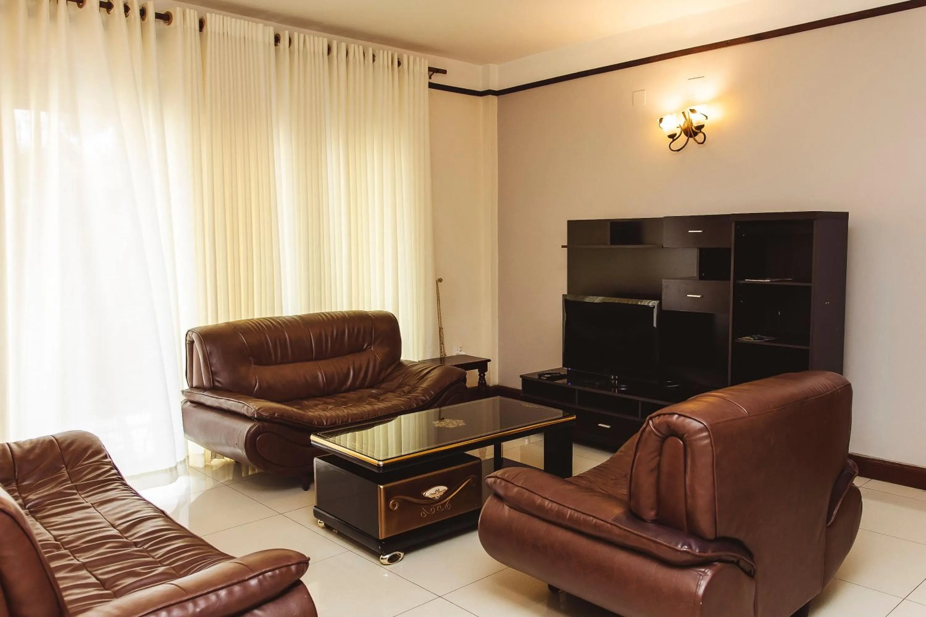 TV and multimedia in Highlands Apartment