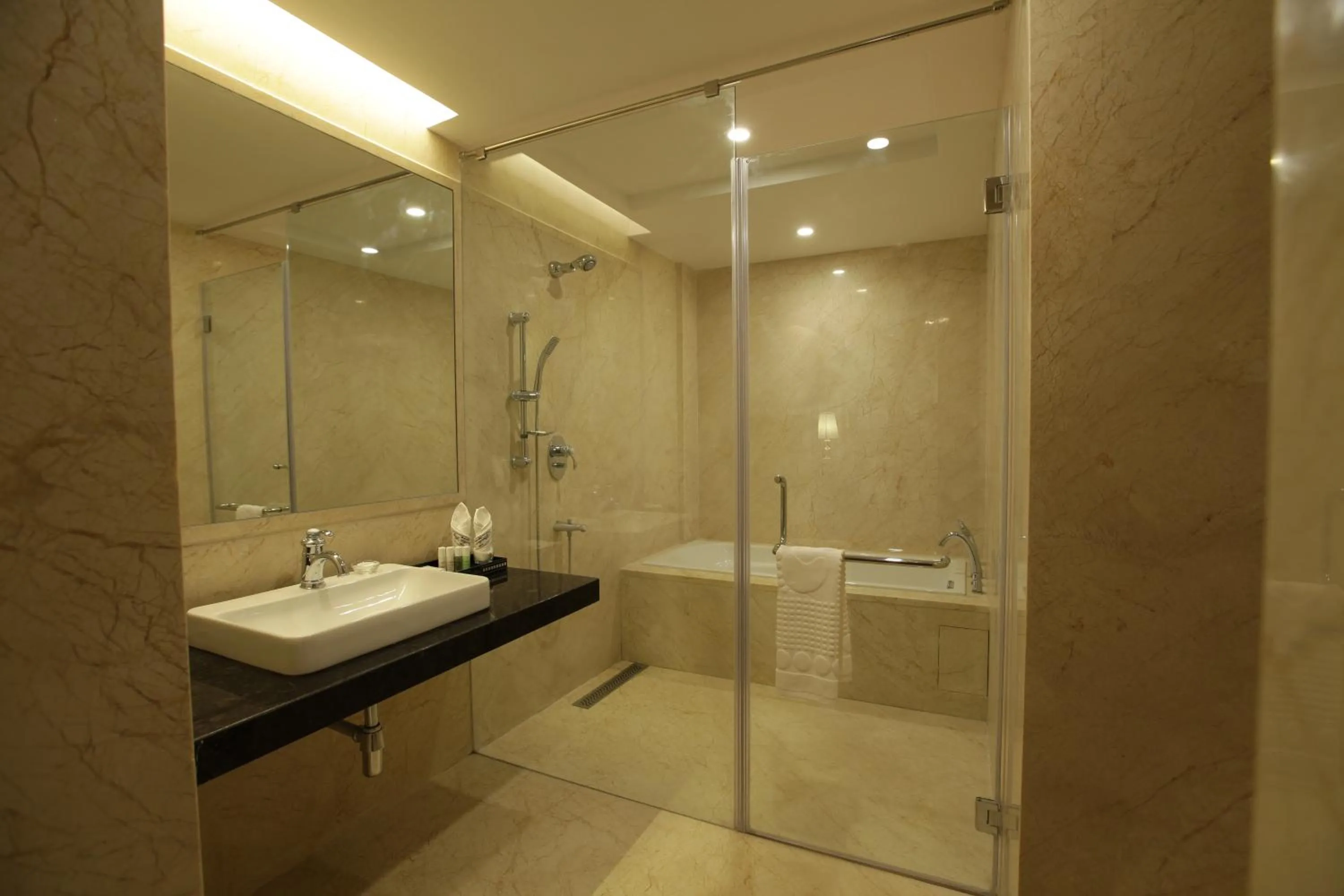 Bathroom in UVA Meridian Bay Resort & Spa