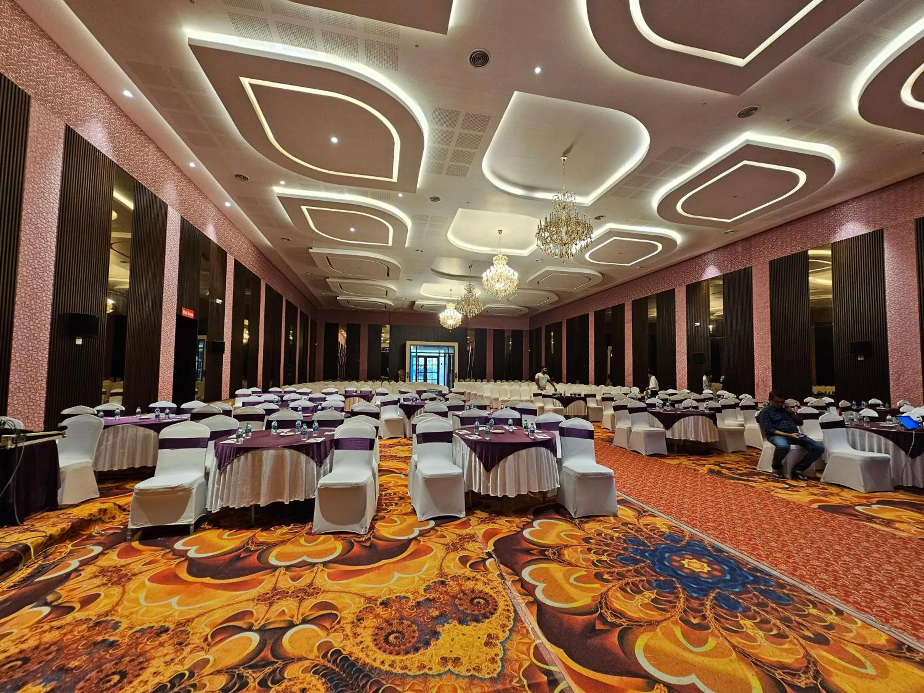 Banquet/Function facilities in UVA Meridian Bay Resort & Spa