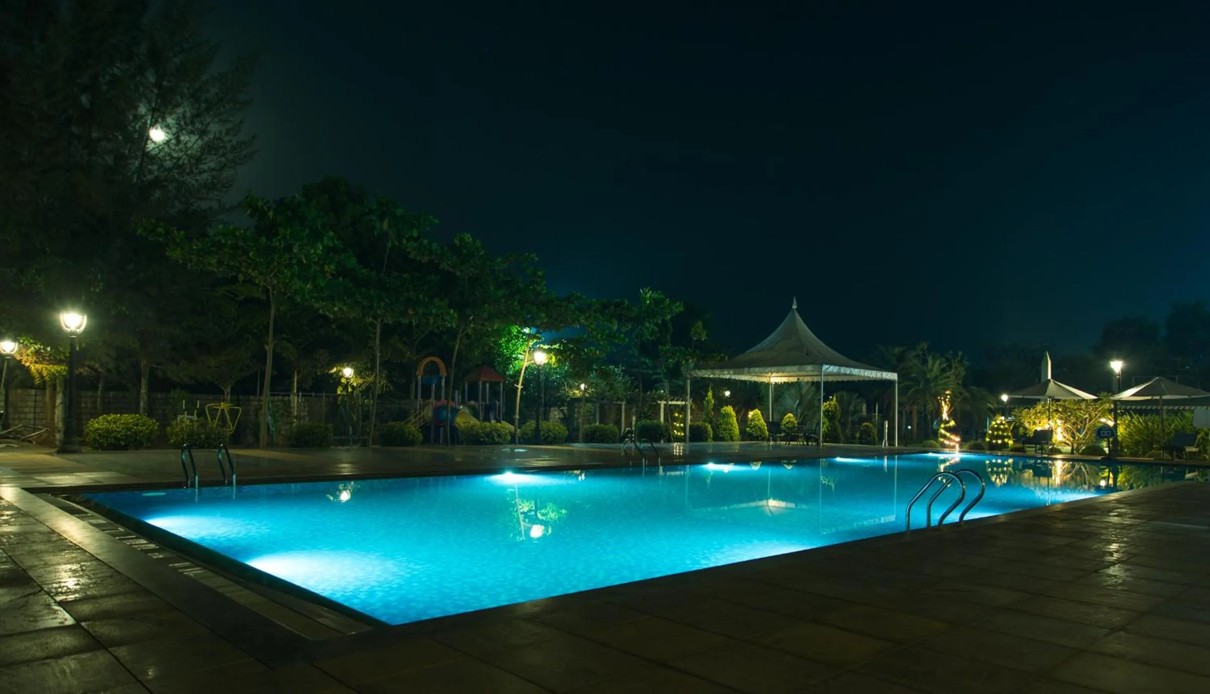 Swimming pool in UVA Meridian Bay Resort & Spa