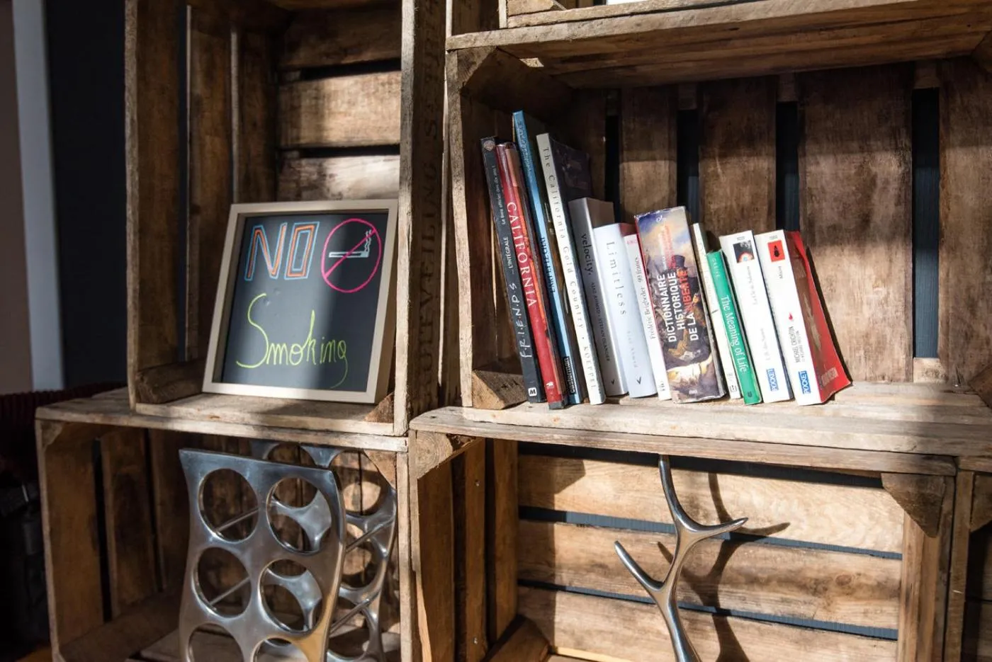 Library in La petite Naimette